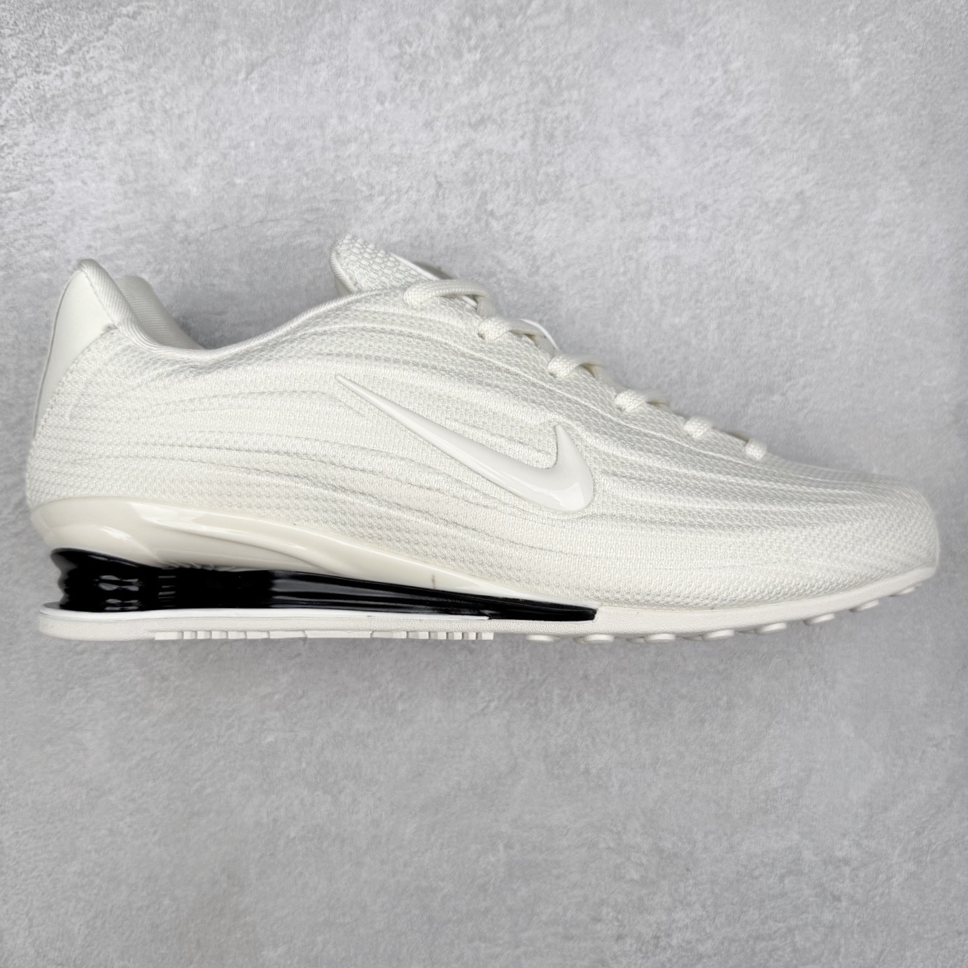 NK SHOX Z 舒适柔软减震回弹生活休闲鞋 男女同款 实拍调校N版已经零色差零失真 百分百还原实物色彩所见即所得 不存在货不对板色差等低级问题 选购参考实物拍摄 不混卖不参货 只用心做好货严格选品 承诺混一赔十 尺码：36 36.5 37.5 38 38.5 39 40 40.5 41 42 42.5 43 44 44.5 45-选品中心