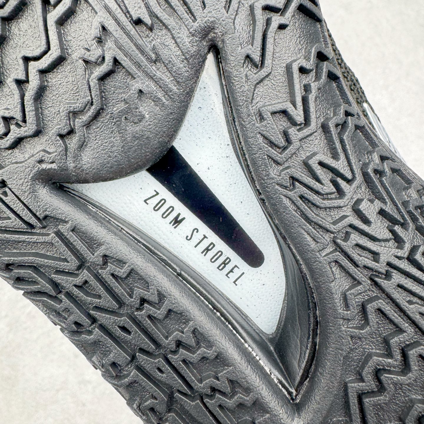 图片[21]-＃灭世纯原 NK Zoom GT CUT 1 低帮实战篮球鞋 CZ0716-006 历时三月调试 完美版型独家呈现 独家革新四层加厚复合鞋面 鞋面强度及支撑性能秒杀市场尝鲜纯原 独家内置高韧性TPU抗扭片 尝鲜纯原无抗扭片 原厂ZOOM 配套工艺气垫 澎湃脚感上脚可鉴 区分市场假气垫 低气压气垫 大底正确拼接式SWOOSH图案 区分市场一体式贴膜 原厂REACT中底发泡模具 前掌纹路极其立体 防滑性能优异 实战出真知 历经多位圈内大神实战测试 尺码：39 40 40.5 41 42 42.5 43 44 44.5 45 46-选品中心