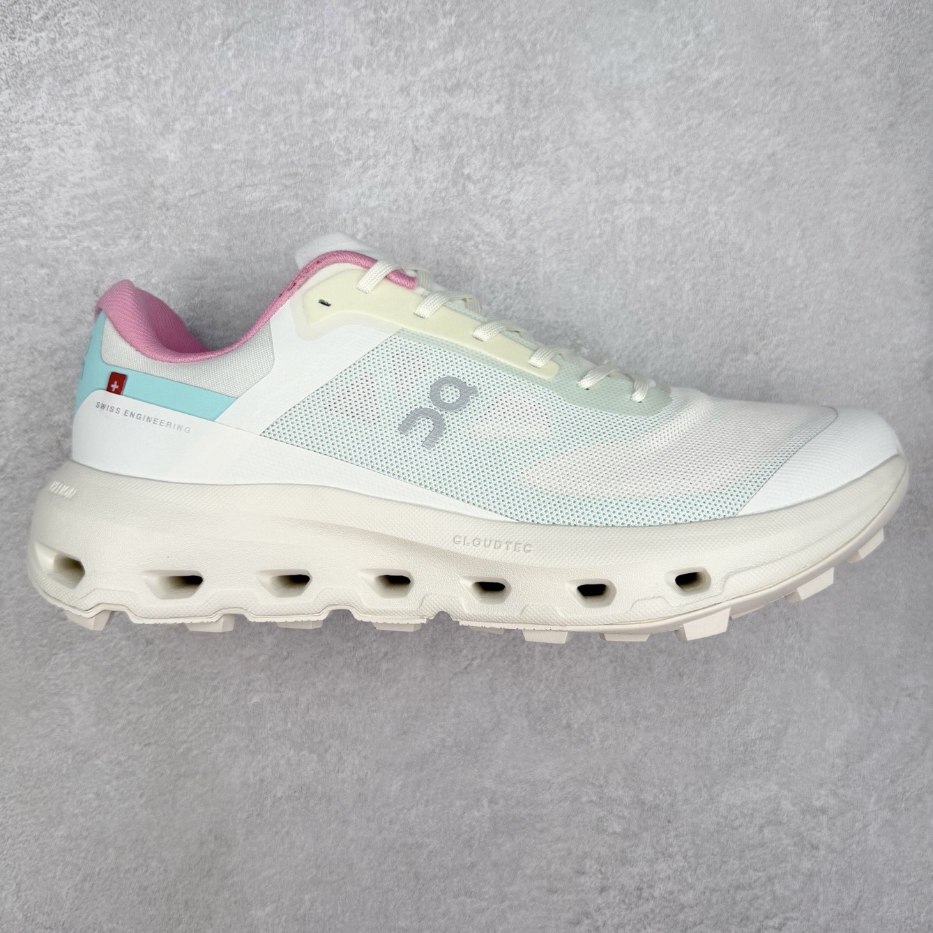 On昂跑 Cloudvista 2 舒适轻盈防滑透气回弹 低帮 越野跑步鞋 此运动品牌 开创于2010年 缓震着陆、强效回弹、轻柔质感的设计构思始终是ON研制关键 与此同时基于“为全球提供革新性的跑步感受”信念 陆续推出了多款跑鞋及其以专业运动人体跑步工程学为设计关键的功能性跑步服饰设备 让跑者不费力气地畅快畅跑 尺码：36 36.5 37.5 38 38.5 39 40 40.5 41 42 42.5 43 44 44.5 45-选品中心