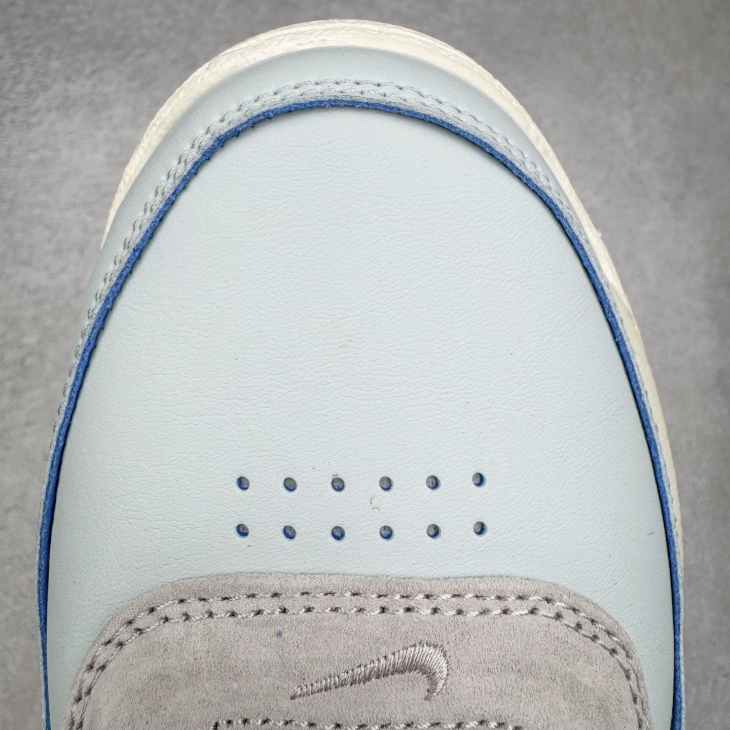 图片[14]-＃灭世/Max NK Book 1 Devin Booker 德文·布克一代男子实战篮球鞋 刮刮乐白蓝 IH0891-001 灭世纯原革新出货‼️缓震配置独家革新！实战属性直接拉满👊🏻实战 天花板上限再度提升！实战亲测-性能体验吊打国产同价位鞋款（为满足海外市场 布克一代最大尺码为47.5） ⚫️增配前掌鹅蛋ZOOM ➕抗扭片➕后掌马蹄ZOOM气垫（正品仅配置后掌zoom气垫） ⚫️采用科比4代鞋楦以及龙骨数据打造！小科4实至名归！（完美解决正品压脚趾问题） ⚫️鞋身➕鞋头增配高频补强层，提升鞋头以及脚踝支撑性 ⚫️鞋垫采用科比4代元年高弹缓震垫材质-磨合一场直接贴合脚型☑️ ⚫️外底加厚2mm，wow10止滑配方，无需磨合，抓地性能原地起飞 最强布克一代有且只在灭世纯原（支持市场任意货品正面PK） 真材实料，肉眼可见！革新升级绝非空穴来风！灭世纯原内外兼修，用态度诠释实战新篇章👊🏻 Book 1 尺码 39-47.5-选品中心