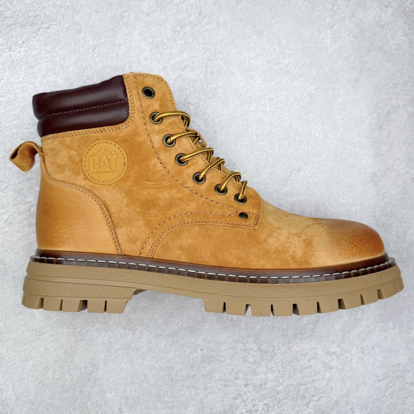 CAT卡特 户外工装轻底休闲马丁靴大黄靴系列 广东大厂品质 全新工艺升级 全鞋真牛皮材料 大底到五金都是代工厂原材料制作 同原版固特异永不开胶工艺 好货不杀猪 首单质量严格把控 全网独家首发 品质毋庸置疑 全套官网统一包装 今年冬季防寒户外专用 日常随意搭配 尺码：39 40 41 42 43 44（皮鞋码）-选品中心