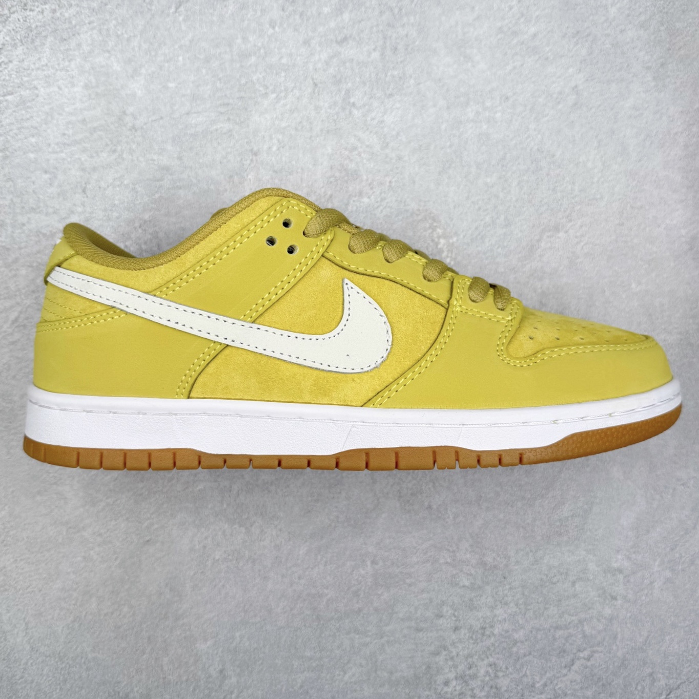 ＃F版 NK SB Dunk Low FJ1674-700 极限压缩利润空间 超乎所想的高性价比 用料绝不含糊 原盒原配 正确耐磨橡胶大底 超高清洁度 全鞋零毛边皮料切割 全套原楦原模倾力打造完美版型 尺码：36 36.5 37.5 38 38.5 39 40 40.5 41 42 42.5 43 44 44.5 45 46 47.5-选品中心