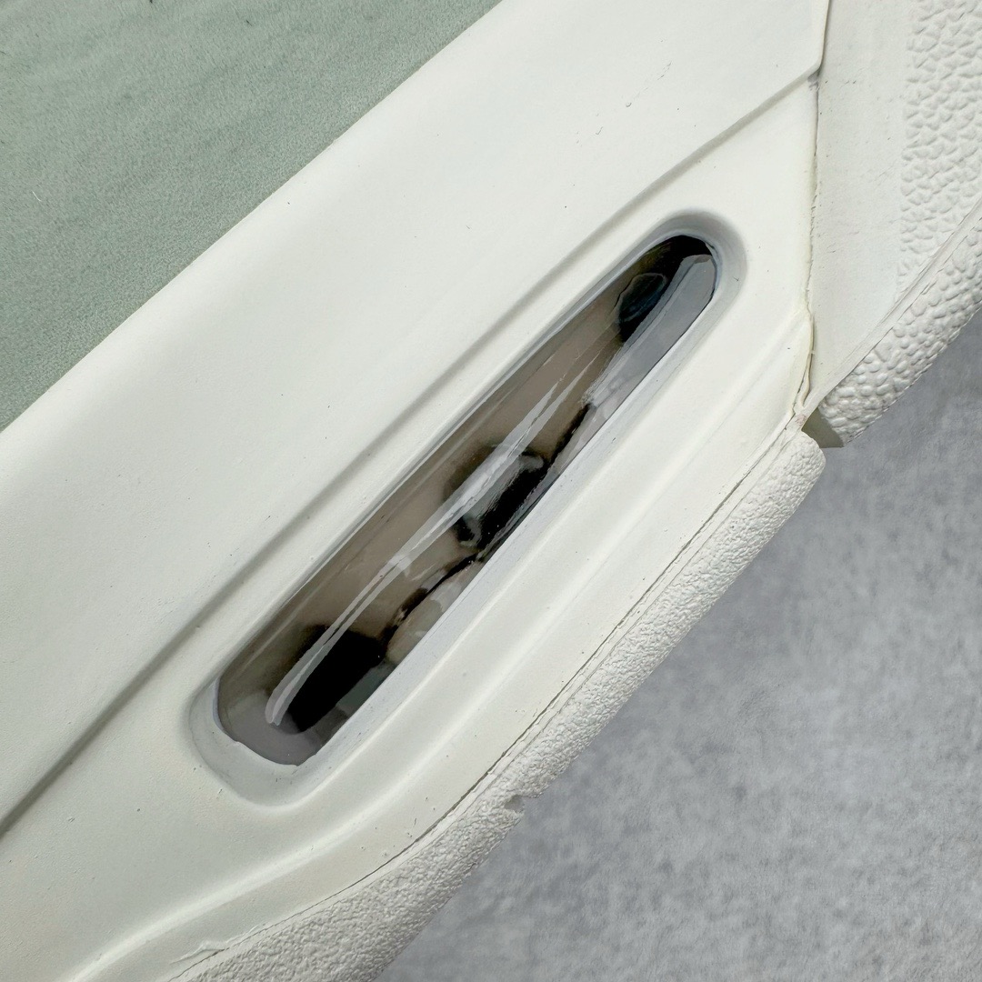 图片[15]-＃Y3纯原福利 Air Jordan AJ4 \\\”Seafoam\\\” 薄荷绿 HV0823-003 市售天花板产物 耗时半年巨作 全套原纸板楦头开发 原厂特供皮料加持 确保原汁原味 完美呈现四代版型 一比一鞋头弧度高度鞋身弧度 数据细节工艺流程均保持原鞋一致 原厂TPU网格鞋带扣 正确内里网布 菱角分明不变形无多余毛边 柔软性质感一致于原鞋 市场唯一原厂鞋扣模具 背面可见隐藏注塑口 原厂织唛标 原厂飞人电绣工艺 尾指中部跳三针 独家绑鞋带手法 印刷中底布 四线拉帮 米色美纹纸贴合固定 进口港宝加持 后跟自然饱满 全鞋荧光划线卡点 追求极致完美 每一双都是工艺品 多重QC质检 超越公司货的品控标准 实实在在的免检产品 尺码对应库存明细‼️-选品中心