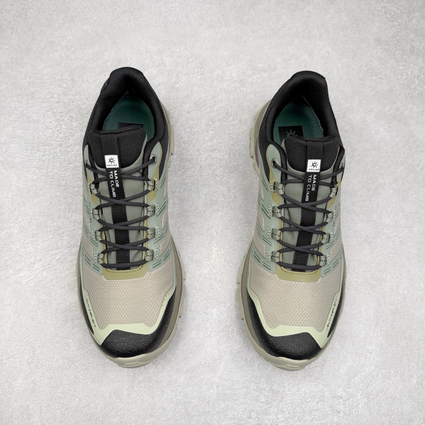 图片[2]-＃K版 KAILAS 凯乐石远征5代 FLT 舒适简约经典登山 防滑耐磨防水低帮徒步鞋 KAILAS凯乐石品牌是全球三大全系攀登品牌之一，于2003年创立于中国广州，致力于为有攀登梦想的户外运动员及爱好者，研发制造功能性专业装备，满足他们在极限环境下安全舒适的需求，凯乐石专注于科技面料的开发及专业功能设计，产品线覆盖登山、攀岩、徒步、越野跑山、露营、旅行等多项户外运动，通过运动员的测试反馈，不断进化迭代，产品荣获国内外大奖71座，发明专利21个，更突破性的自主研发攀登器械，打造出中国的攀登硬实力。实拍调校N版已经零色差零失真 百分百还原实物色彩所见即所得 不存在货不对板色差等低级问题 选购参考实物拍摄 不混卖不参货 只用心做好货严格选品 承诺混一赔十 尺码：36 36.5 37.5 38 38.5 39 39.5 40 40.5 41 41.5 42 42.5 43 44 44.5 45-选品中心