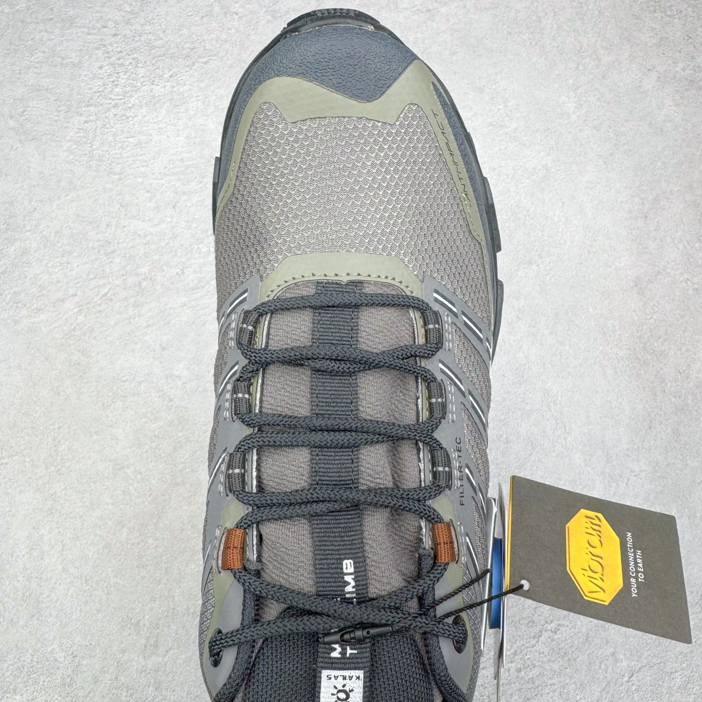 图片[4]-＃K版 KAILAS 凯乐石远征5代 FLT 舒适简约经典登山 防滑耐磨防水低帮徒步鞋 KAILAS凯乐石品牌是全球三大全系攀登品牌之一，于2003年创立于中国广州，致力于为有攀登梦想的户外运动员及爱好者，研发制造功能性专业装备，满足他们在极限环境下安全舒适的需求，凯乐石专注于科技面料的开发及专业功能设计，产品线覆盖登山、攀岩、徒步、越野跑山、露营、旅行等多项户外运动，通过运动员的测试反馈，不断进化迭代，产品荣获国内外大奖71座，发明专利21个，更突破性的自主研发攀登器械，打造出中国的攀登硬实力。实拍调校N版已经零色差零失真 百分百还原实物色彩所见即所得 不存在货不对板色差等低级问题 选购参考实物拍摄 不混卖不参货 只用心做好货严格选品 承诺混一赔十 尺码：36 36.5 37.5 38 38.5 39 39.5 40 40.5 41 41.5 42 42.5 43 44 44.5 45-选品中心