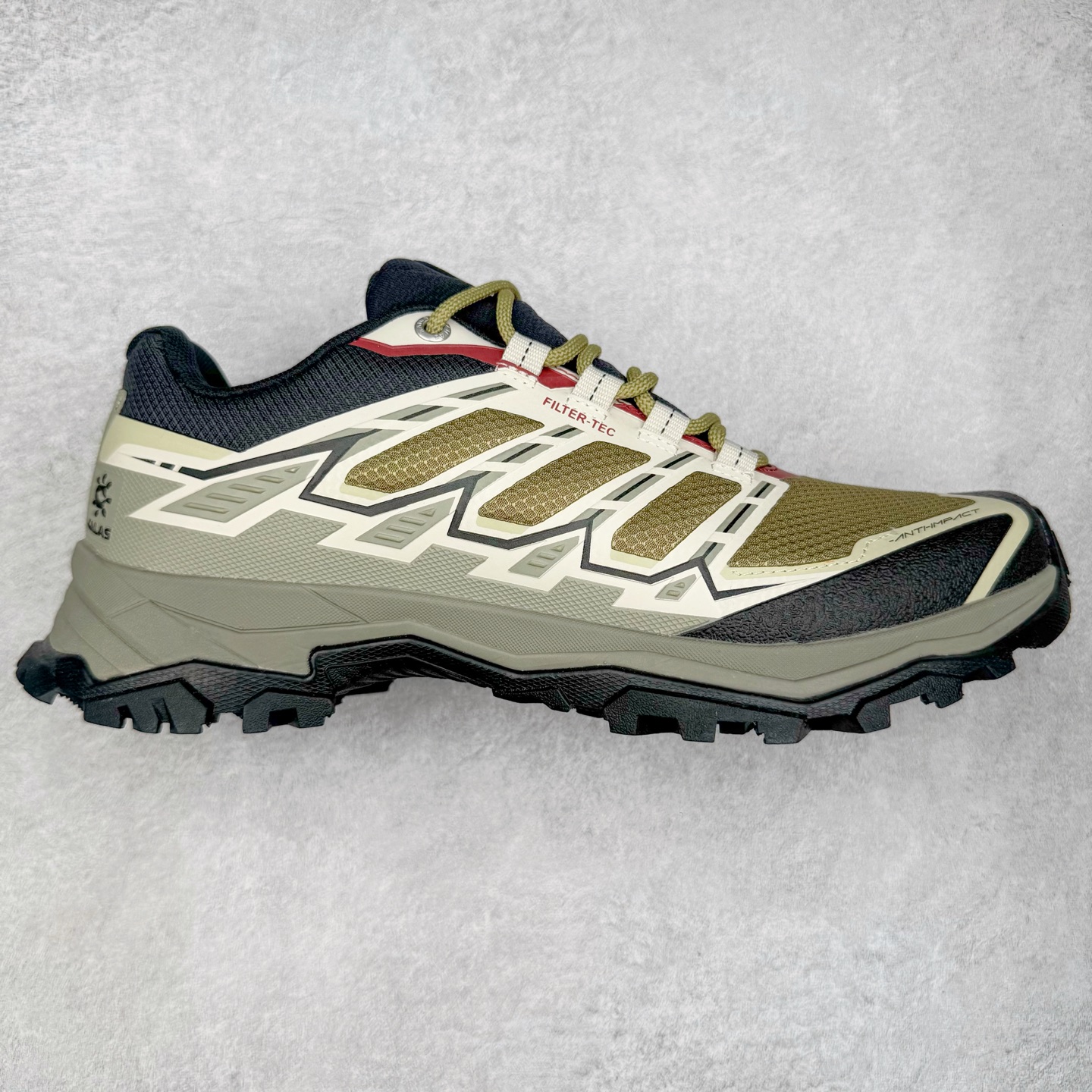 ＃K版 KAILAS 凯乐石远征5代 FLT 舒适简约经典登山 防滑耐磨防水低帮徒步鞋 KAILAS凯乐石品牌是全球三大全系攀登品牌之一，于2003年创立于中国广州，致力于为有攀登梦想的户外运动员及爱好者，研发制造功能性专业装备，满足他们在极限环境下安全舒适的需求，凯乐石专注于科技面料的开发及专业功能设计，产品线覆盖登山、攀岩、徒步、越野跑山、露营、旅行等多项户外运动，通过运动员的测试反馈，不断进化迭代，产品荣获国内外大奖71座，发明专利21个，更突破性的自主研发攀登器械，打造出中国的攀登硬实力。实拍调校N版已经零色差零失真 百分百还原实物色彩所见即所得 不存在货不对板色差等低级问题 选购参考实物拍摄 不混卖不参货 只用心做好货严格选品 承诺混一赔十 尺码：36 36.5 37.5 38 38.5 39 39.5 40 40.5 41 41.5 42 42.5 43 44 44.5 45-选品中心