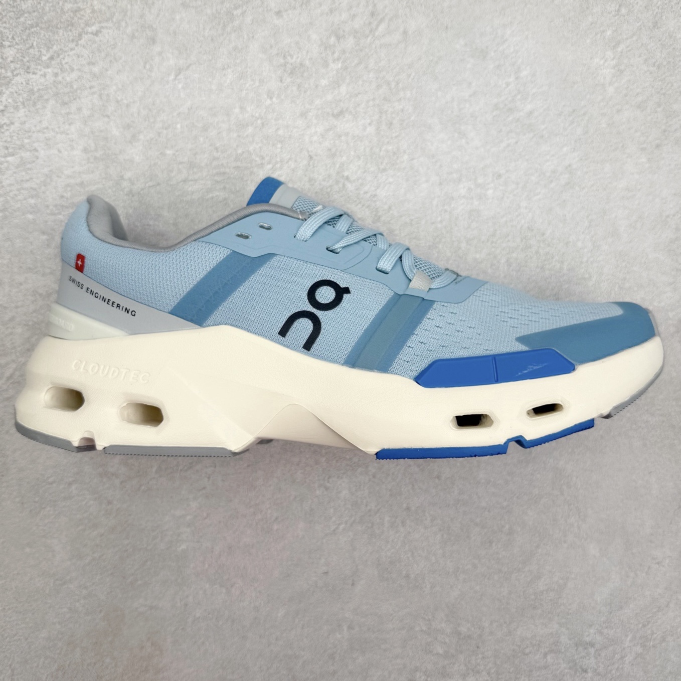 ＃DT On昂跑 Cloudpulse 系列网布舒适简约 减震防滑低帮训练鞋 此运动品牌 开创于2010年 缓震着陆、强效回弹、轻柔质感的设计构思始终是ON研制关键 与此同时基于“为全球提供革新性的跑步感受”信念 陆续推出了多款跑鞋及其以专业运动人体跑步工程学为设计关键的功能性跑步服饰设备 让跑者不费力气地畅快畅跑 尺码：36 36.5 37.5 38 38.5 39 40 40.5 41 42 42.5 43 44 44.5 45-选品中心