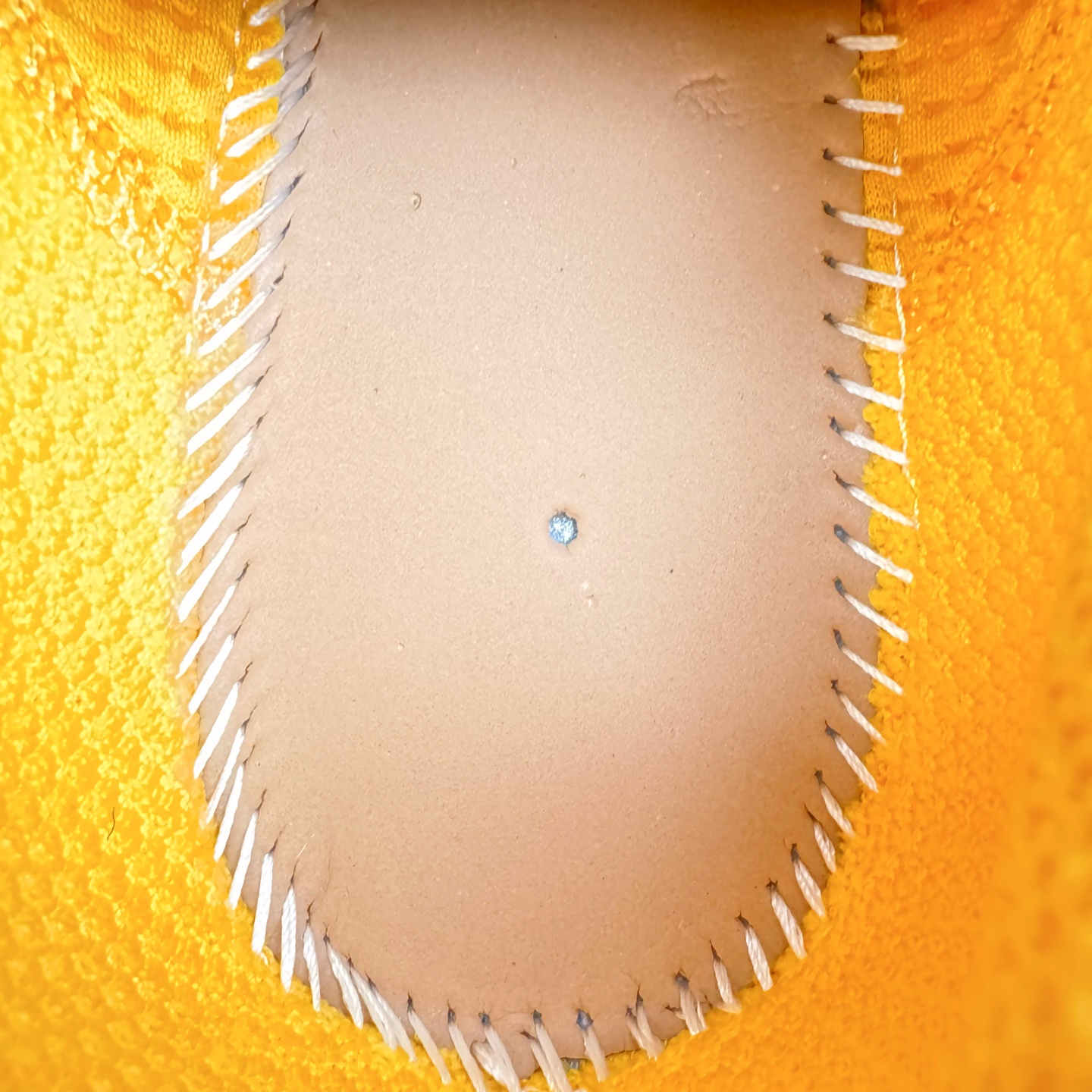 图片[11]-＃VG零售版 BALENCIAGA 3XL Sneakers 巴黎世家十代网布系带低帮走秀复古老爹鞋 全套原纸板楦头开发 最原汁原味的灵魂版型 全鞋荧光划线卡点 胶水把控整洁度追求极致完美 每一双都是工艺品 多重QC质检 超越公司货的品控标准 实实在在的免检产品 原盒原配 正确字体电绣 粗细、位置、大小正确 侧边TPU 透气孔匹配意产原版 正确分离大底 TPU软底 原版一致大底LOGO 立体感十足 原厂皮料水洗做旧 采购原厂网纱 不含皮革 网布材料和聚氨酯 磨损效果 鞋头边缘和后帮 Balenciaga 徽标 鞋面和后跟凸印尺码 鞋舌 3XL 橡胶品牌标识和反光细节 鞋帮拉袢和鞋舌拉祥 配反光细节 备用鞋带在鞋履前侧 可在穿着前取下 便于不同造型搭配 正常尺码 尺码：35 36 37 38 39 40 41 42 43 44 45 46-选品中心