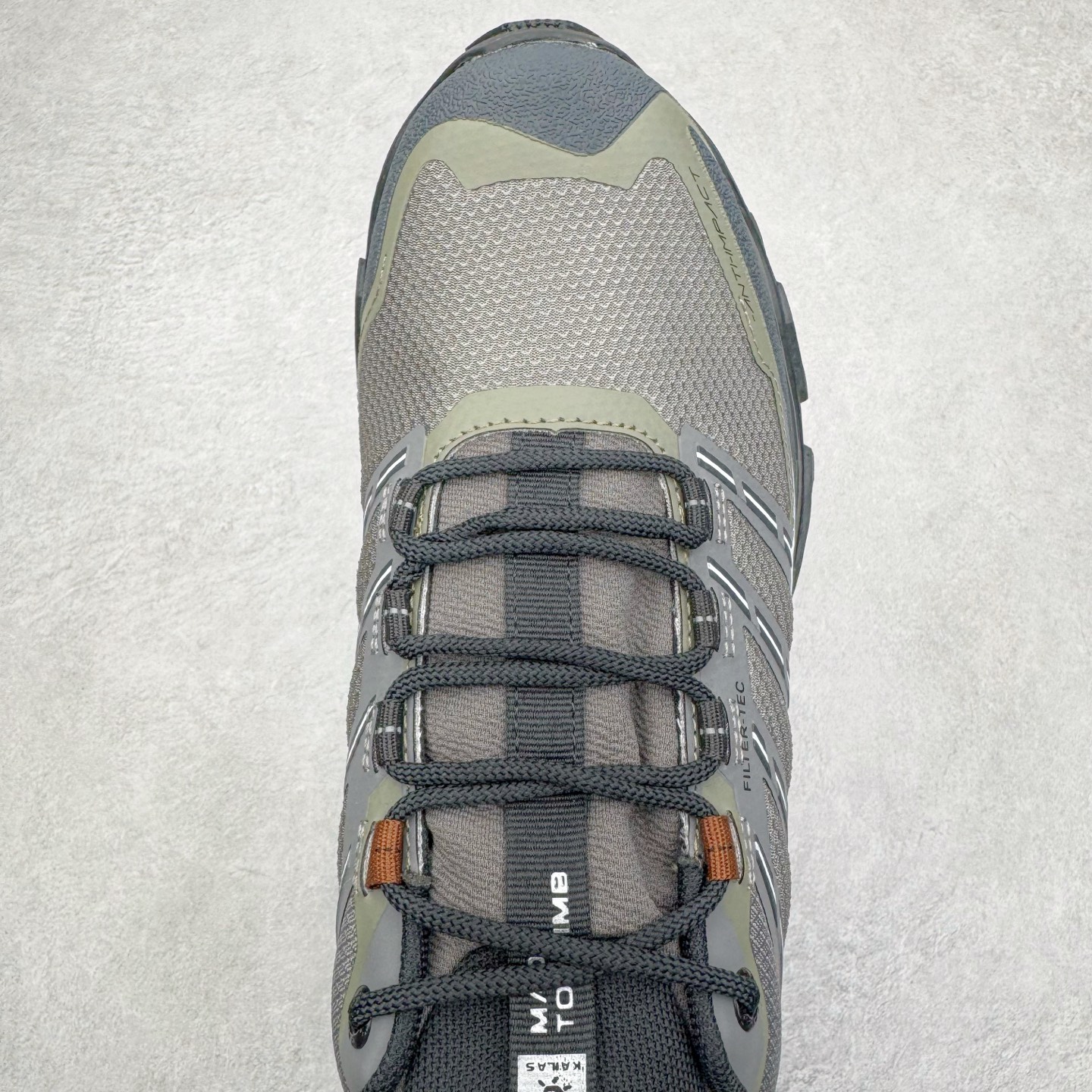 图片[4]-＃K版 KAILAS 凯乐石远征5代 FLT 舒适简约经典登山 防滑耐磨防水低帮徒步鞋 KAILAS凯乐石品牌是全球三大全系攀登品牌之一，于2003年创立于中国广州，致力于为有攀登梦想的户外运动员及爱好者，研发制造功能性专业装备，满足他们在极限环境下安全舒适的需求，凯乐石专注于科技面料的开发及专业功能设计，产品线覆盖登山、攀岩、徒步、越野跑山、露营、旅行等多项户外运动，通过运动员的测试反馈，不断进化迭代，产品荣获国内外大奖71座，发明专利21个，更突破性的自主研发攀登器械，打造出中国的攀登硬实力。实拍调校N版已经零色差零失真 百分百还原实物色彩所见即所得 不存在货不对板色差等低级问题 选购参考实物拍摄 不混卖不参货 只用心做好货严格选品 承诺混一赔十 尺码：36 36.5 37.5 38 38.5 39 39.5 40 40.5 41 41.5 42 42.5 43 44 44.5 45-选品中心