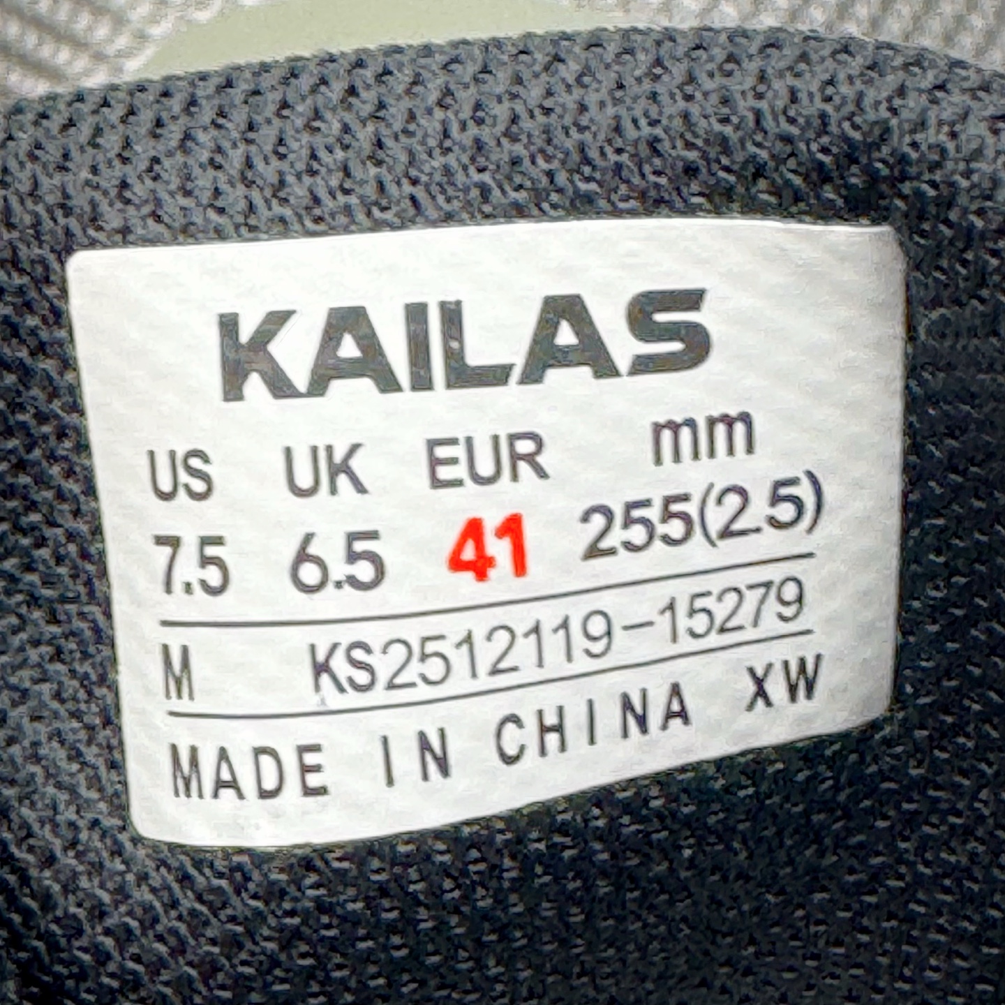 图片[10]-＃K版 KAILAS 凯乐石远征5代 FLT 舒适简约经典登山 防滑耐磨防水低帮徒步鞋 KAILAS凯乐石品牌是全球三大全系攀登品牌之一，于2003年创立于中国广州，致力于为有攀登梦想的户外运动员及爱好者，研发制造功能性专业装备，满足他们在极限环境下安全舒适的需求，凯乐石专注于科技面料的开发及专业功能设计，产品线覆盖登山、攀岩、徒步、越野跑山、露营、旅行等多项户外运动，通过运动员的测试反馈，不断进化迭代，产品荣获国内外大奖71座，发明专利21个，更突破性的自主研发攀登器械，打造出中国的攀登硬实力。实拍调校N版已经零色差零失真 百分百还原实物色彩所见即所得 不存在货不对板色差等低级问题 选购参考实物拍摄 不混卖不参货 只用心做好货严格选品 承诺混一赔十 尺码：36 36.5 37.5 38 38.5 39 39.5 40 40.5 41 41.5 42 42.5 43 44 44.5 45-选品中心