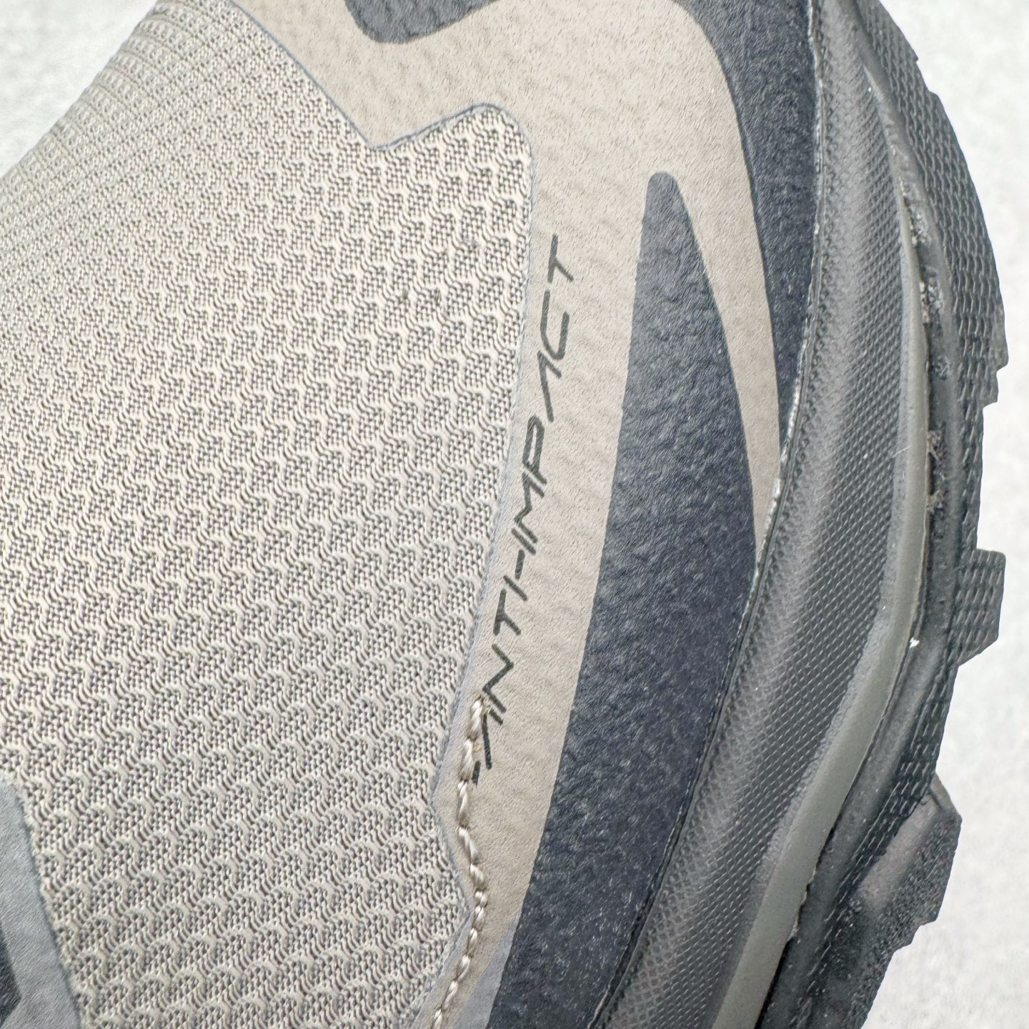 图片[14]-＃K版 KAILAS 凯乐石远征5代 FLT 舒适简约经典登山 防滑耐磨防水低帮徒步鞋 KAILAS凯乐石品牌是全球三大全系攀登品牌之一，于2003年创立于中国广州，致力于为有攀登梦想的户外运动员及爱好者，研发制造功能性专业装备，满足他们在极限环境下安全舒适的需求，凯乐石专注于科技面料的开发及专业功能设计，产品线覆盖登山、攀岩、徒步、越野跑山、露营、旅行等多项户外运动，通过运动员的测试反馈，不断进化迭代，产品荣获国内外大奖71座，发明专利21个，更突破性的自主研发攀登器械，打造出中国的攀登硬实力。实拍调校N版已经零色差零失真 百分百还原实物色彩所见即所得 不存在货不对板色差等低级问题 选购参考实物拍摄 不混卖不参货 只用心做好货严格选品 承诺混一赔十 尺码：36 36.5 37.5 38 38.5 39 39.5 40 40.5 41 41.5 42 42.5 43 44 44.5 45-选品中心