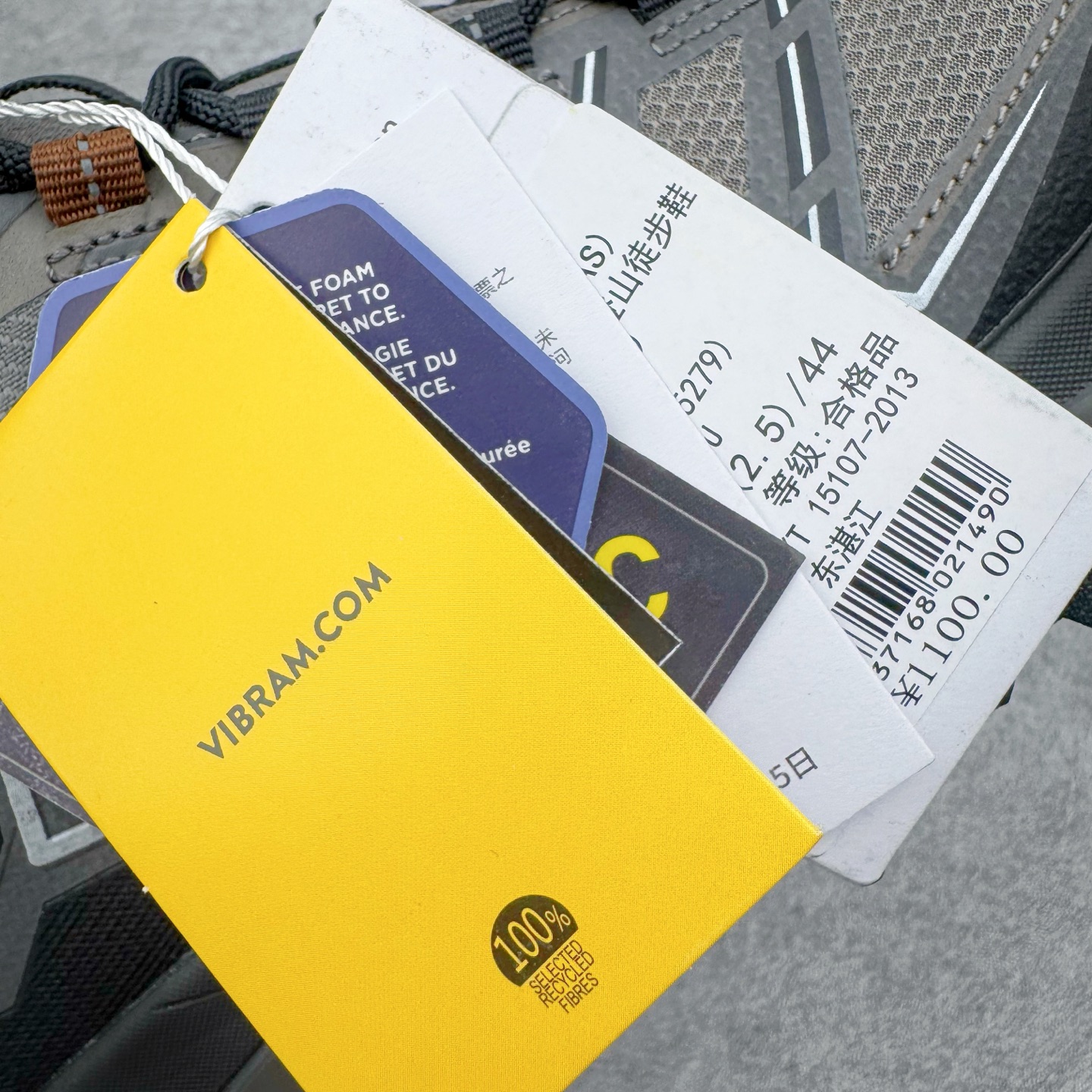 图片[15]-＃K版 KAILAS 凯乐石远征5代 FLT 舒适简约经典登山 防滑耐磨防水低帮徒步鞋 KAILAS凯乐石品牌是全球三大全系攀登品牌之一，于2003年创立于中国广州，致力于为有攀登梦想的户外运动员及爱好者，研发制造功能性专业装备，满足他们在极限环境下安全舒适的需求，凯乐石专注于科技面料的开发及专业功能设计，产品线覆盖登山、攀岩、徒步、越野跑山、露营、旅行等多项户外运动，通过运动员的测试反馈，不断进化迭代，产品荣获国内外大奖71座，发明专利21个，更突破性的自主研发攀登器械，打造出中国的攀登硬实力。实拍调校N版已经零色差零失真 百分百还原实物色彩所见即所得 不存在货不对板色差等低级问题 选购参考实物拍摄 不混卖不参货 只用心做好货严格选品 承诺混一赔十 尺码：36 36.5 37.5 38 38.5 39 39.5 40 40.5 41 41.5 42 42.5 43 44 44.5 45-选品中心