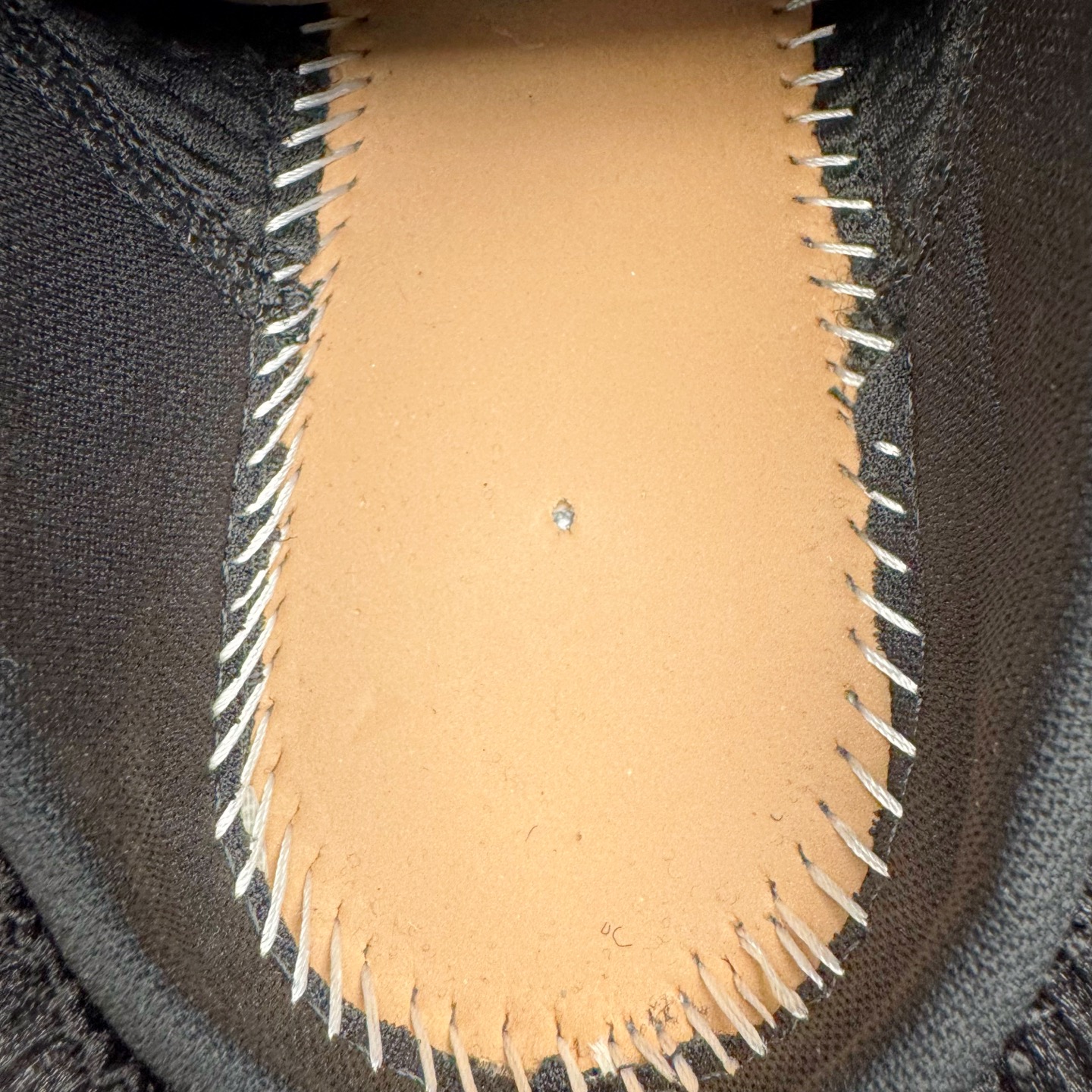 图片[10]-＃VG零售版 BALENCIAGA 3XL Sneakers 巴黎世家十代网布系带低帮走秀复古老爹鞋包头拖鞋半拖 蕾丝蝴蝶结 全套原纸板楦头开发 最原汁原味的灵魂版型 全鞋荧光划线卡点 胶水把控整洁度追求极致完美 每一双都是工艺品 多重QC质检 超越公司货的品控标准 实实在在的免检产品 原盒原配 正确字体电绣 粗细、位置、大小正确 侧边TPU 透气孔匹配意产原版 正确分离大底 TPU软底 原版一致大底LOGO 立体感十足 原厂皮料水洗做旧 采购原厂网纱 不含皮革 网布材料和聚氨酯 磨损效果 鞋头边缘和后帮 Balenciaga 徽标 鞋面和后跟凸印尺码 鞋舌 3XL 橡胶品牌标识和反光细节 鞋帮拉袢和鞋舌拉祥 配反光细节 备用鞋带在鞋履前侧 可在穿着前取下 便于不同造型搭配 正常尺码 尺码：35 36 37 38 39 40 41 42 43 44 45 46-选品中心