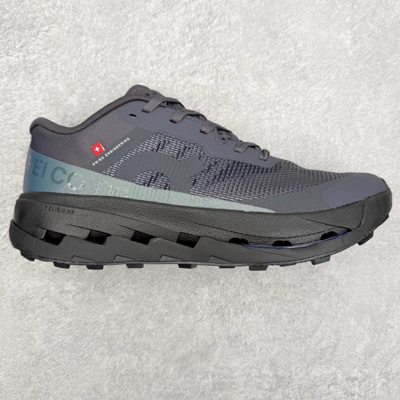 On昂跑 Cloudultra 3 百搭舒适透气低帮跑步鞋 此运动品牌 开创于2010年 缓震着陆、强效回弹、轻柔质感的设计构思始终是ON研制关键 与此同时基于“为全球提供革新性的跑步感受”信念 陆续推出了多款跑鞋及其以专业运动人体跑步工程学为设计关键的功能性跑步服饰设备 让跑者不费力气地畅快畅跑 尺码：36 36.5 37.5 38 38.5 39 40 40.5 41 42 42.5 43 44 44.5 45-选品中心