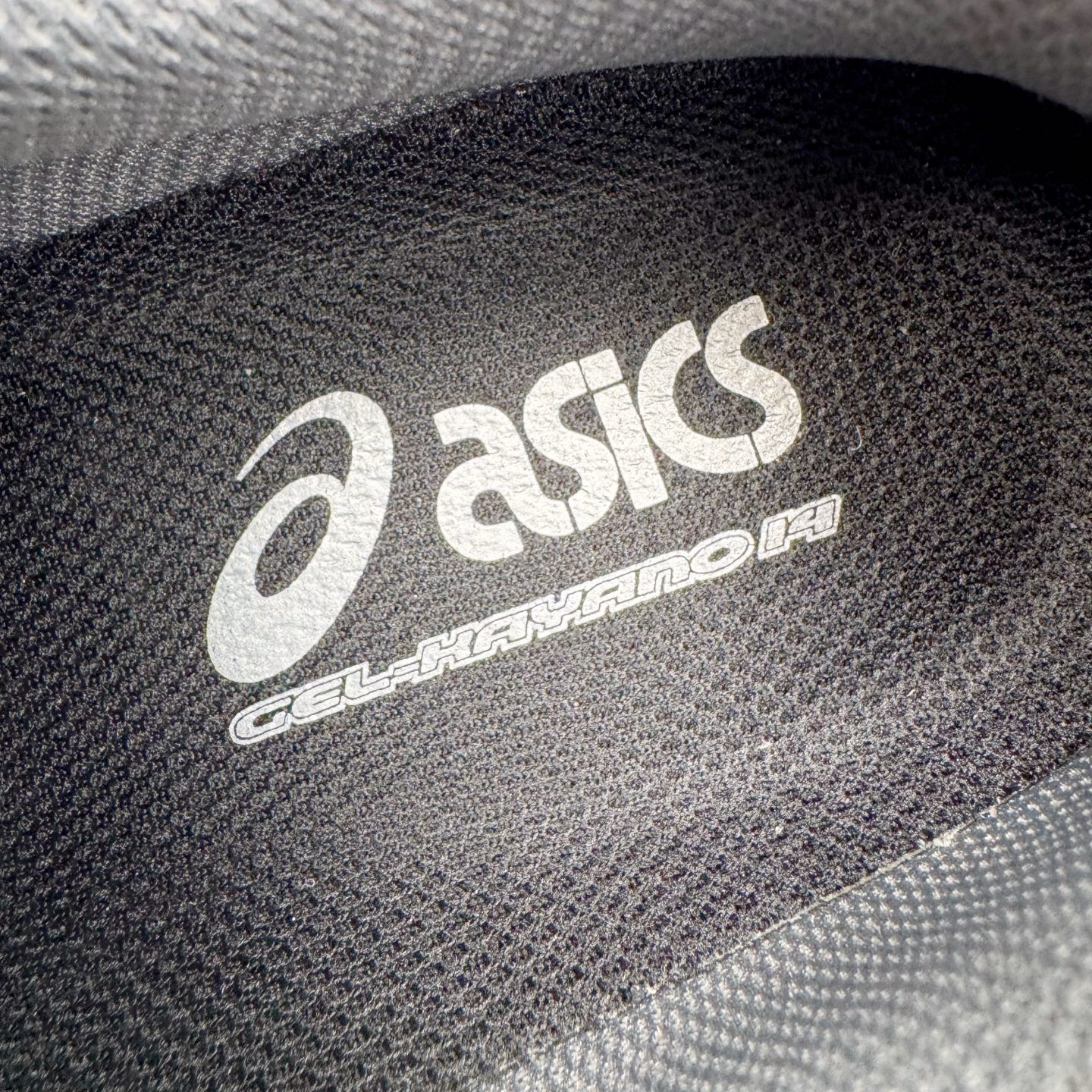 图片[12]-＃ZC总裁 Asics Gel-Kayano K14 亚瑟士系列复古舒适织物合成革减震防滑耐磨低帮休闲跑步鞋 市场顶级版本 原装纸板楦头开发 独家私模五层组合大底 原厂定制缓震硅胶加持 原盒原配 官方四联吊牌 一比一同步原鞋工艺和用料 鞋面原厂“三明治”多层网布 区别其他同价版本 鞋垫采用原厂OrthoLite欧索莱材质 非普通海玻璃鞋垫 后跟一样采用了GEL缓震胶 整体系列设计非常的科技感 锻炼跑步的同时让你一样时尚百搭 尺码：36 37 37.5 38 39 39.5 40 40.5 41.5 42 42.5 43.5 44 44.5 45 46-选品中心