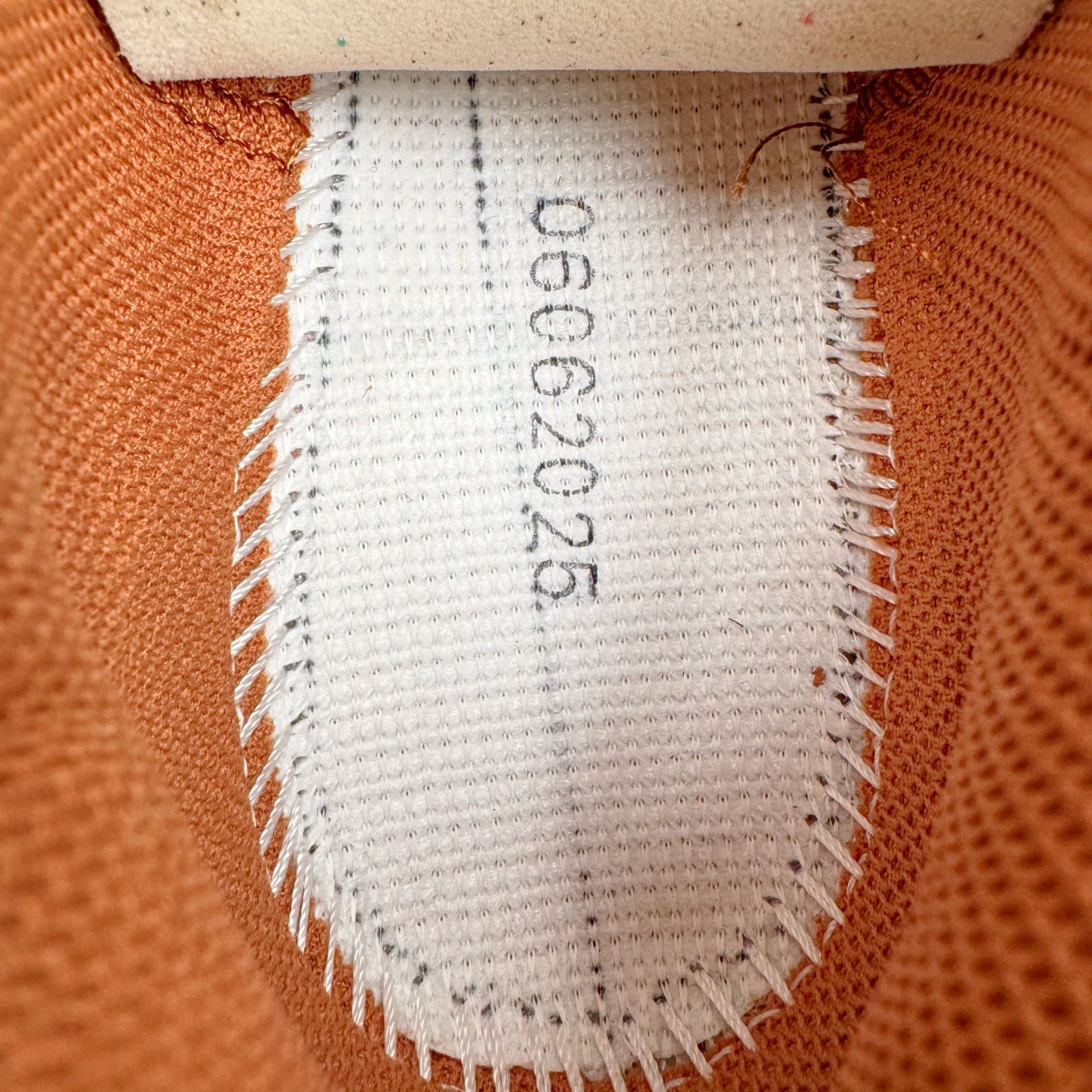 图片[10]-＃GX/绿X JEONGLI x SALOMON XA PRO 3D XA PRO 3D 萨洛蒙联名舒适百搭舒适百搭减震耐磨透气低帮休闲越野跑步鞋 纯原外贸平台特供订单 耗时半年巨作 全套原纸板楦头开发 原厂特供网布配套加持 确保原汁原味 完美呈现版型 原档数据独家私模五层组合大底 男女鞋同步官方开发至46.5 原装Ortholite轻量化鞋垫 中底布带钢印编号 原厂TPU锁扣 进口港宝加持 后跟自然饱满 还原公司包裹性 鞋面采用SENSIFT贴合技术 全方位贴合包裹脚型 鞋跟部鞋底牵引设计 提供强大的抓地性能 更适应野外崎岖不平的道路 其3D ADVANCED CHASSIS底盘 材料轻量大化 钉齿设计更具稳定性 防护性 鞋底易磨损区运用CONTAGRIP高耐磨材料 应对城市硬质路面长距离跑考验 尺码：36 36.5 37.5 38 38.5 39 40 40.5 41 42 42.5 43 44 44.5 45 46 46.5-选品中心