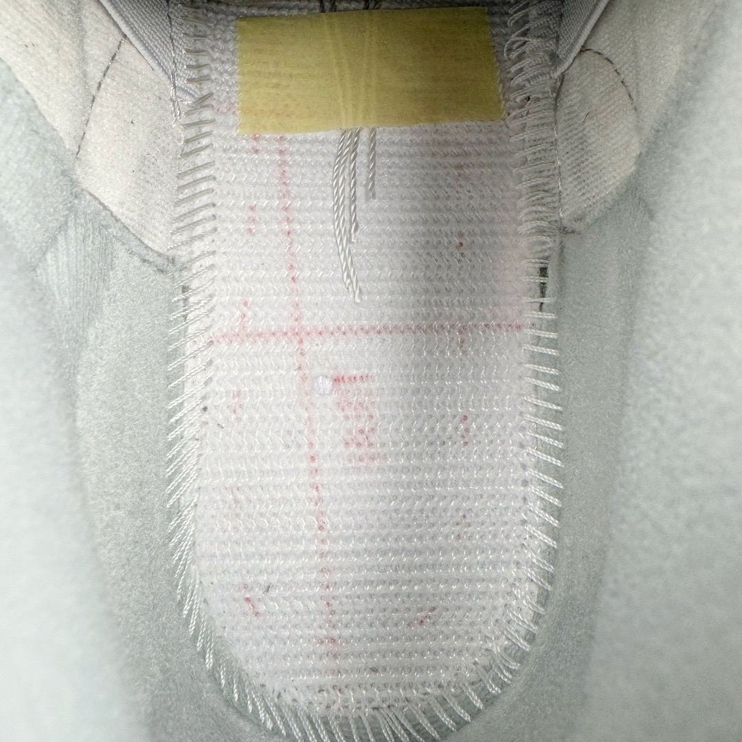 图片[9]-＃PK纯原福利 Air Jordan AJ3 Craft \\\”Ivory\\\” 象牙白 货号：FJ9479-100 目前市场最推荐的产品 市场唯一正确批次 操刀耗时半年巨作 超合理的单价 拒绝高利润 全套原纸板楦头开发 原厂大底磨具加持立体防滑纹理 原装可视Air Sole气垫 原汁原味最完美的三代版型 唯一正确鞋头趴度弧度高度鞋身腰线 原厂TPU彩虹扎染后跟饰片 正确内里反口里网布 皮料菱角分明不变形无多余毛边 广东原厂zp同批次手工大底描漆拉丝 市场唯一原厂鞋扣模具 原厂织唛标 原厂飞人电绣工艺 尾指中部跳三针 独家绑鞋带手法 印刷中底布 四线拉帮 米色美纹纸贴合固定 进口港宝加持 后跟自然饱满 全鞋荧光划线卡点 追求极致完美 每一双都是工艺品 多重QC质检 超越公司货的品控标准 实实在在的免检产品 尺码：40 40.5 41 42 42.5 43 44 44.5 45 46 47.5 48.5-选品中心