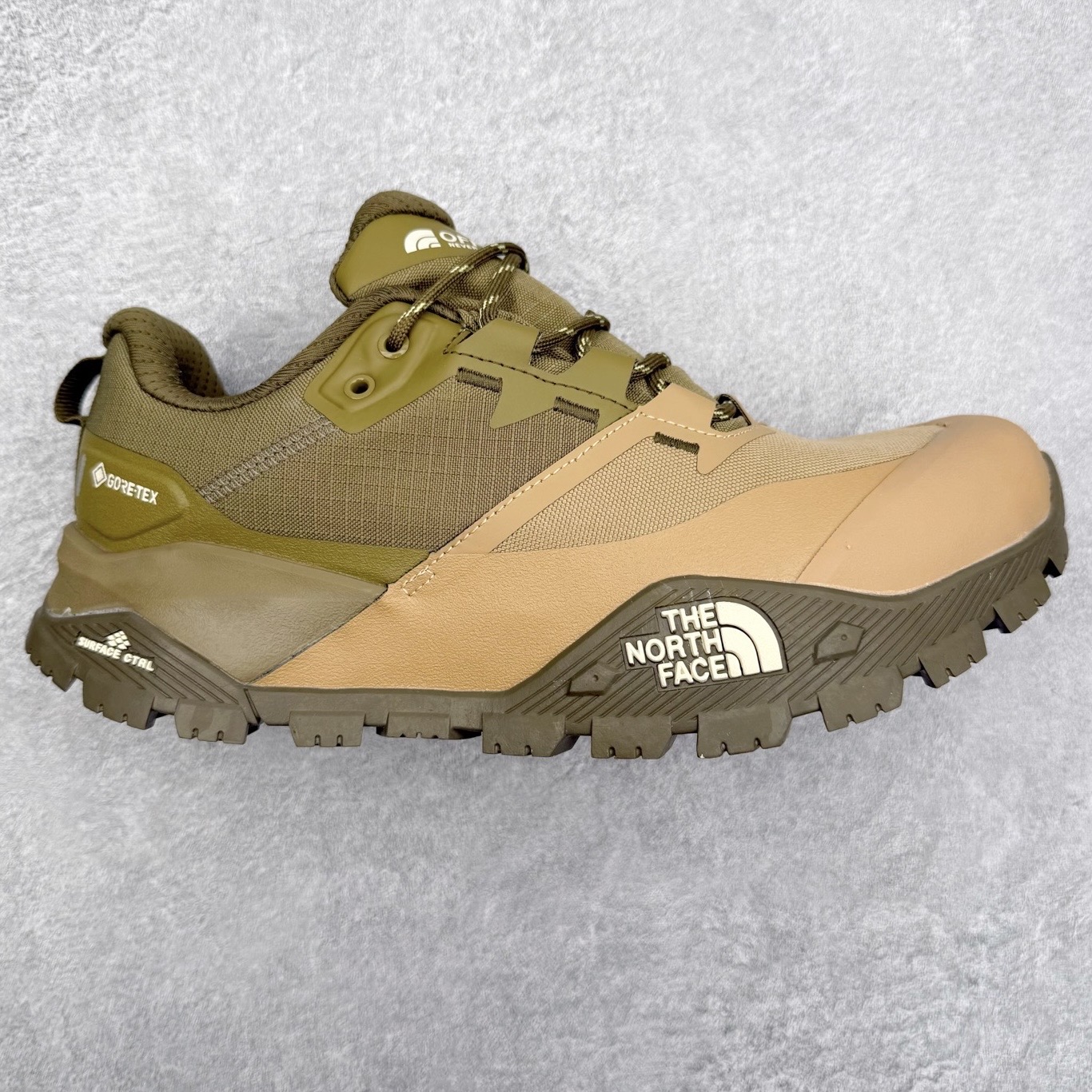 KEEN HOOD NXIS PULL ON WP 保暖耐磨 时尚舒适 短筒 雪地靴 KEEN诞生于2003年的美国人气户外品牌，以一双“保护脚趾”且能涉足水域的户外凉鞋NEWPORT诞生为契机，开启原创制鞋之路。KEEN相信，天空之下即是户外，因为户外不一定是极具挑战性的独自冒险，也可以是与朋友、家人和宠物一同分享外面的世界。同时，KEEN从诞生之初便始终贯彻环保制鞋的理念，不断创造出优秀的原创奇履。脚踏实地，致力向善。我们想和世界产生更多交集为世界减少更多负担，和你趣户外、趣做自己、趣环保让地球和生活都变得更美好。尺码：36 36.5 37.5 38 38.5 39-选品中心