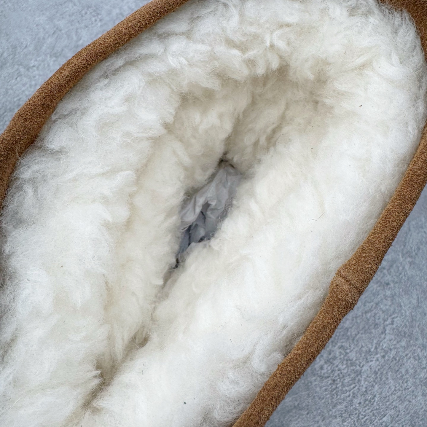 图片[11]-＃GD广顶 Balenciaga Alaska Fur 巴黎世家绒面革圆头套筒短筒雪地靴 原版购入开发 做货 极致做旧 巴黎世家做旧的款式百分之90都是好看的 这双靴子也不例外 破旧风格 双层材质 外层粗帆布做了磨损和褪色处理 内层做了透气网状里布 比较惊艳的是鞋底和鞋侧橡胶 原版定制进口做旧帆布 原版进口透气网里 原版开模橡胶大底 增高底厚5CM超显大长腿NCC 尺码： 39 40 41 42 43 44 45-选品中心