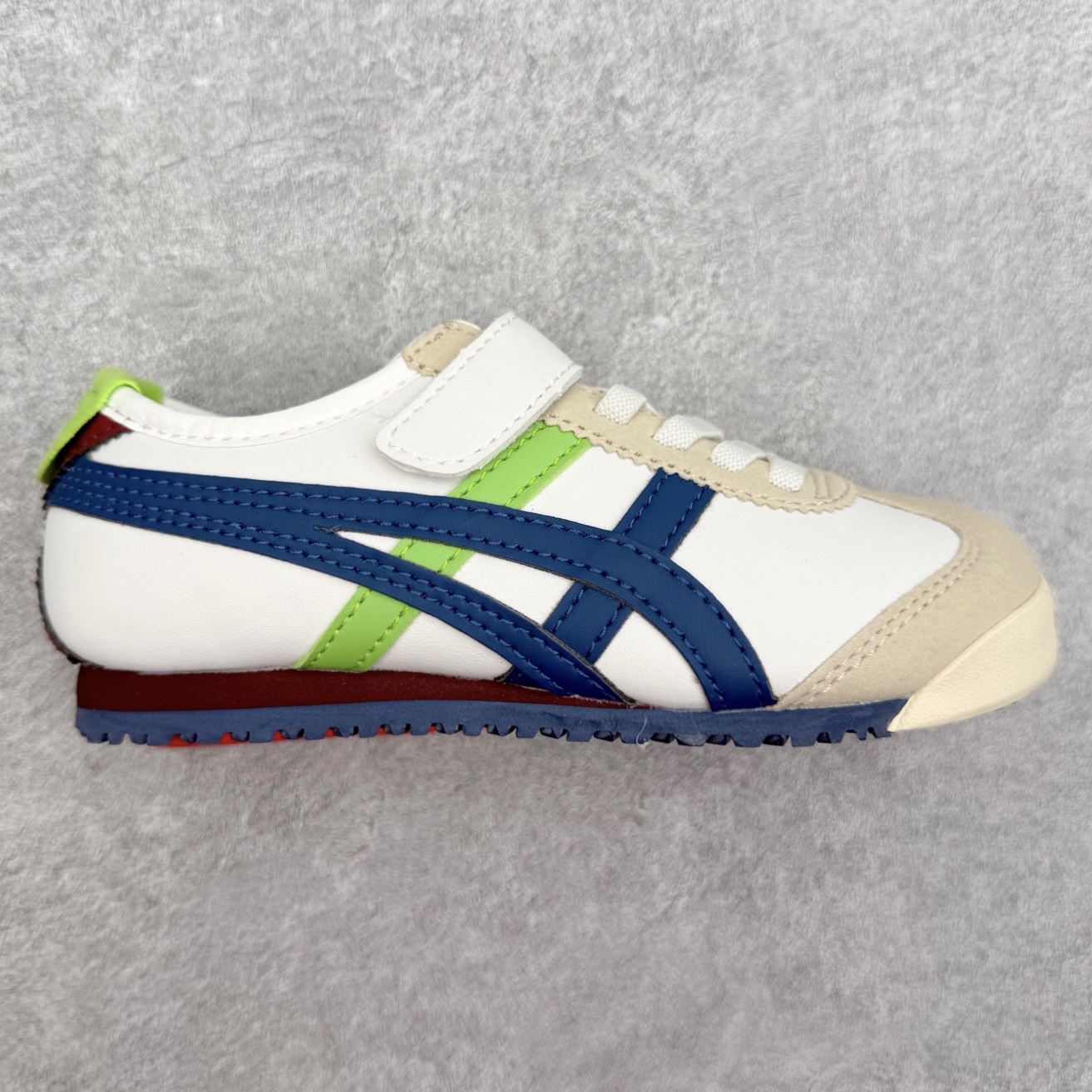 图片[17]-Onitsuka Tiger 鬼冢虎童鞋 原盒原标半码 四联官方吊牌 乳胶组合鞋垫、纸质钢印中底 纯正尼龙布 做工极其细腻 原版全年原价不打折 全方位对比专柜 不用宰手买原版 这里满足你 24-37-选品中心