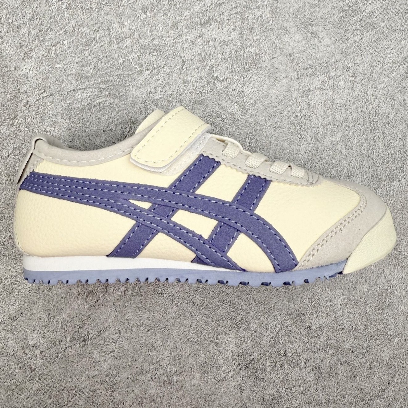 图片[12]-Onitsuka Tiger 鬼冢虎童鞋 原盒原标半码 四联官方吊牌 乳胶组合鞋垫、纸质钢印中底 纯正尼龙布 做工极其细腻 原版全年原价不打折 全方位对比专柜 不用宰手买原版 这里满足你 24-37-选品中心