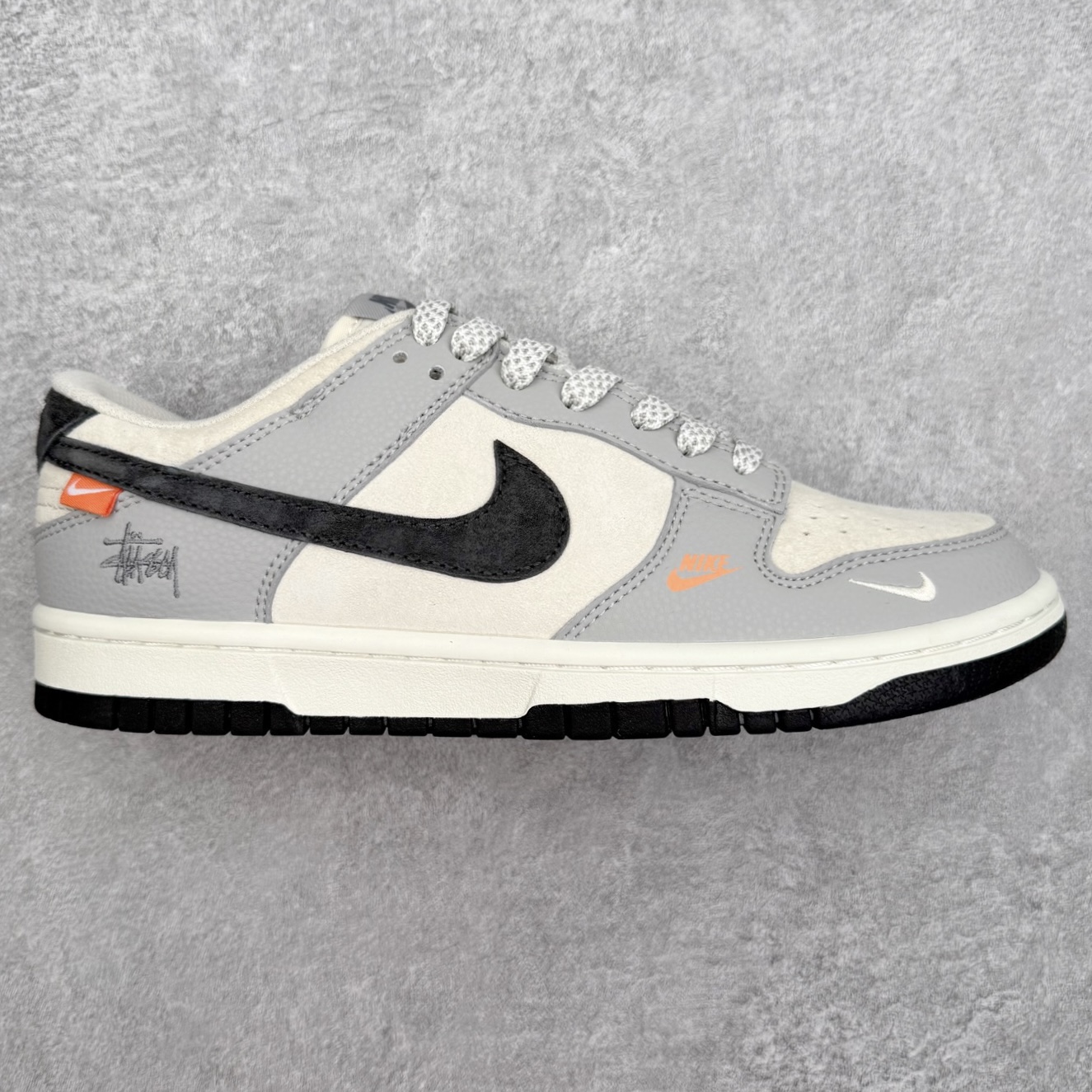 图片[8]-＃纯原福利 NK Dunk Low 定制配色 大厂出品 极力推荐 原装头层材料 独家版型蒸餾加工帶來的是更好的视觉和脚感体验大厂纯原品质出货 清洁度 电绣工艺 皮料切割干净无任何毛边 细节完美 尺码：36 36.5 37.5 38 38.5 39 40 40.5 41 42 42.5 43 44 44.5 45-选品中心