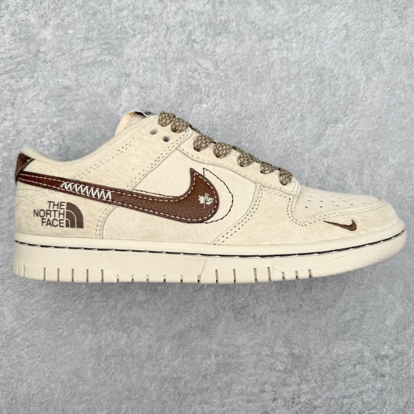 图片[4]-＃纯原福利 NK Dunk Low 定制配色 大厂出品 极力推荐 原装头层材料 独家版型蒸餾加工帶來的是更好的视觉和脚感体验大厂纯原品质出货 清洁度 电绣工艺 皮料切割干净无任何毛边 细节完美 尺码：36 36.5 37.5 38 38.5 39 40 40.5 41 42 42.5 43 44 44.5 45-选品中心