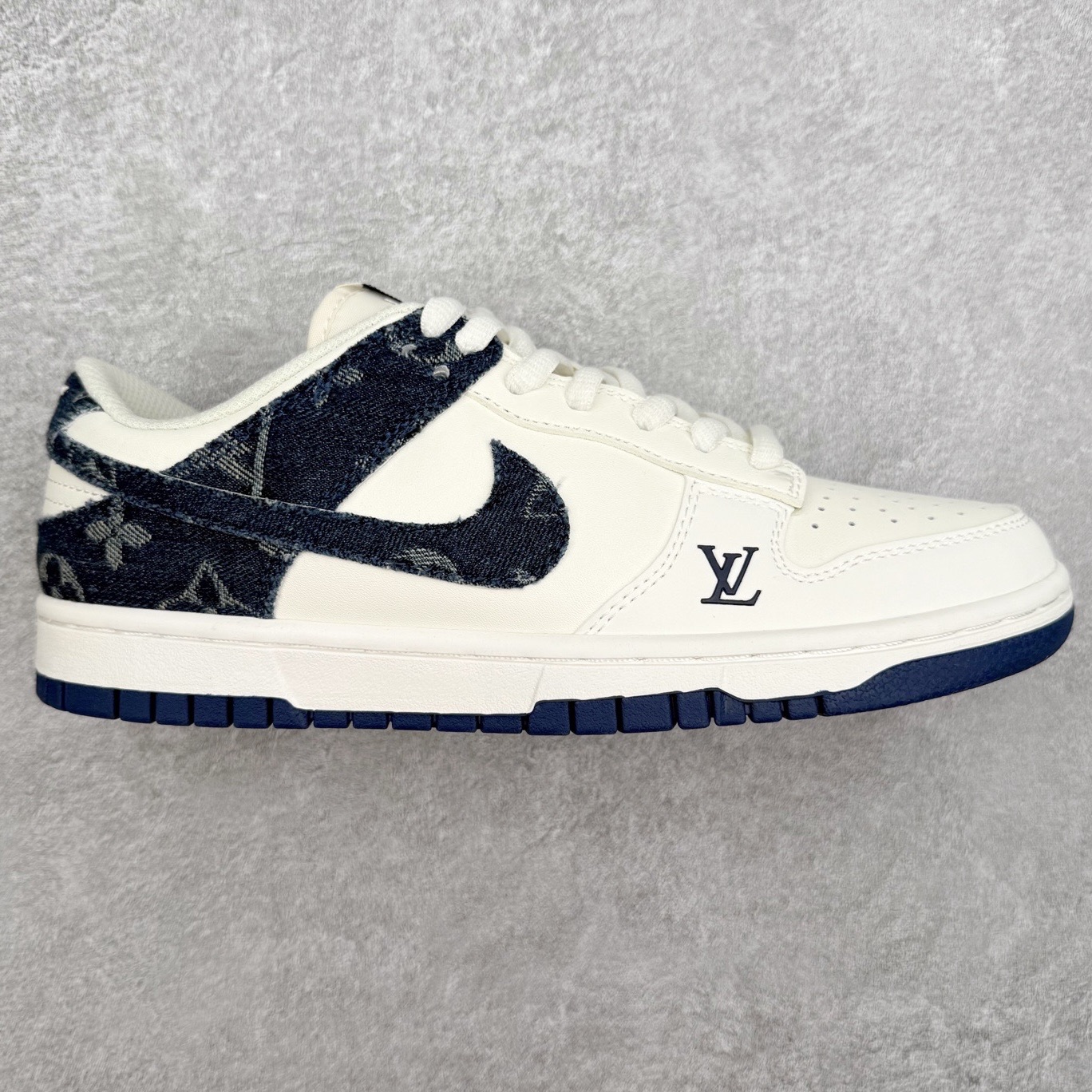 图片[2]-＃纯原福利 NK Dunk Low 定制配色 大厂出品 极力推荐 原装头层材料 独家版型蒸餾加工帶來的是更好的视觉和脚感体验大厂纯原品质出货 清洁度 电绣工艺 皮料切割干净无任何毛边 细节完美 尺码：36 36.5 37.5 38 38.5 39 40 40.5 41 42 42.5 43 44 44.5 45-选品中心