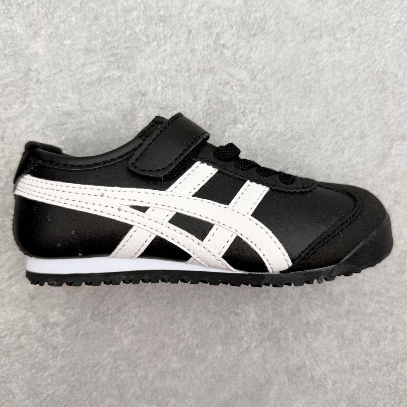 图片[16]-Onitsuka Tiger 鬼冢虎童鞋 原盒原标半码 四联官方吊牌 乳胶组合鞋垫、纸质钢印中底 纯正尼龙布 做工极其细腻 原版全年原价不打折 全方位对比专柜 不用宰手买原版 这里满足你 24-37-选品中心