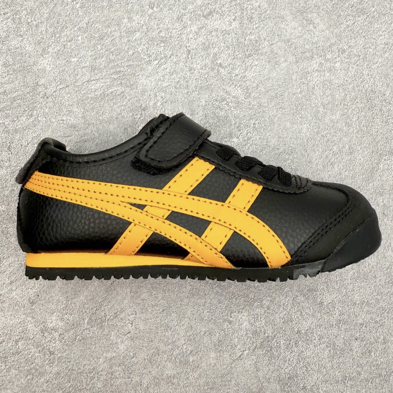 图片[10]-Onitsuka Tiger 鬼冢虎童鞋 原盒原标半码 四联官方吊牌 乳胶组合鞋垫、纸质钢印中底 纯正尼龙布 做工极其细腻 原版全年原价不打折 全方位对比专柜 不用宰手买原版 这里满足你 24-37-选品中心