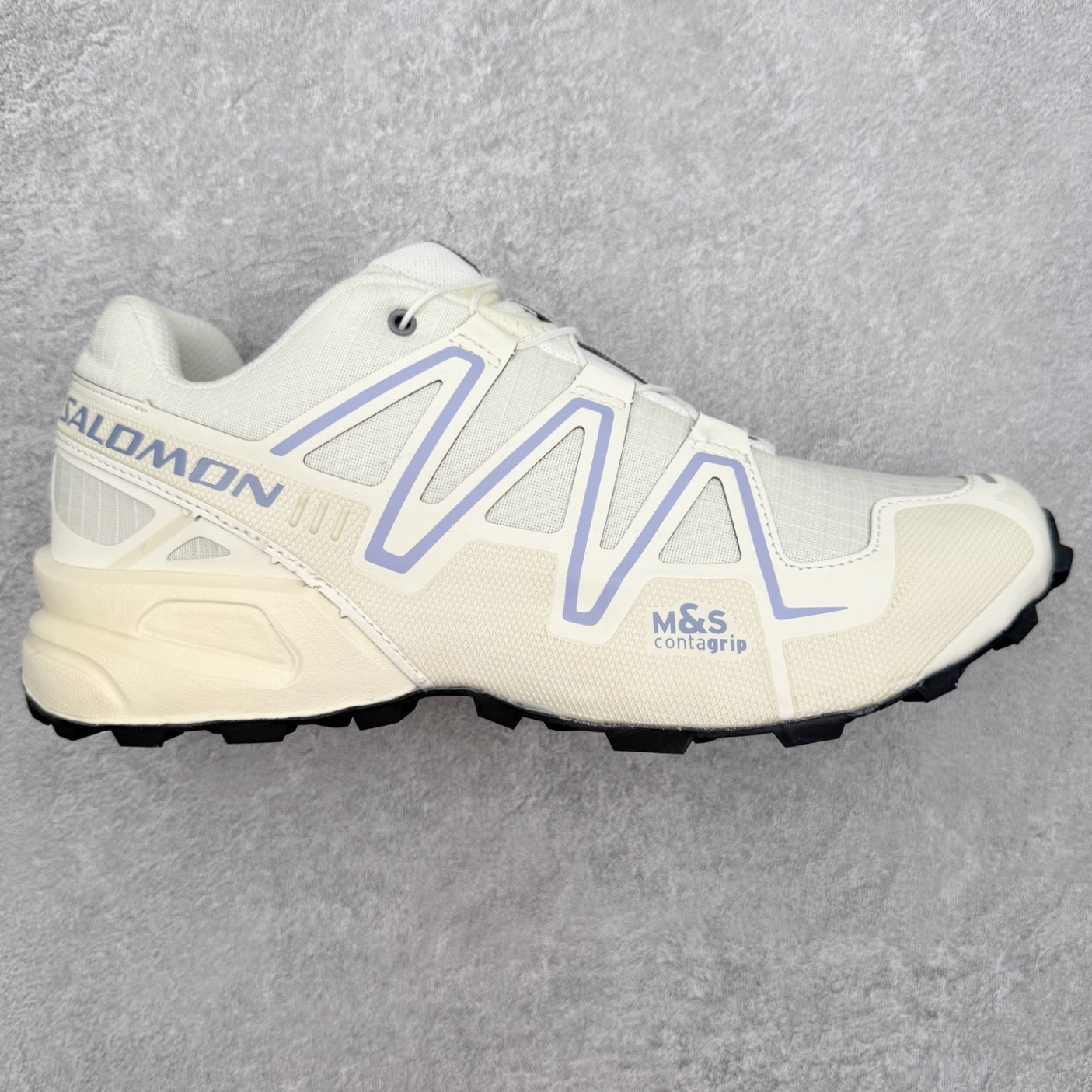 SALOMON 萨洛蒙 Speedcross 3 舒适轻盈减震包裹性支撑耐磨轻便低帮生活休闲鞋 男女同款 SALOMON诞生于1947年的法国阿尔卑斯山区，全球知名的户外运动品牌。一直致力于推动滑雪、越野跑等山地运动的发展及产品的进步。其产品设计致力于追求创新和发掘产品的性能极限，帮助喜欢自由的人在山地间不断挑战自我。实拍调校N版已经零色差零失真 百分百还原实物色彩所见即所得 不存在货不对板色差等低级问题 选购参考实物拍摄 不混卖不参货 只用心做好货严格选品 承诺混一赔十 尺码：36 36.5 37.5 38 38.5 39 40 40.5 41 42 42.5 43 44 44.5 45-选品中心