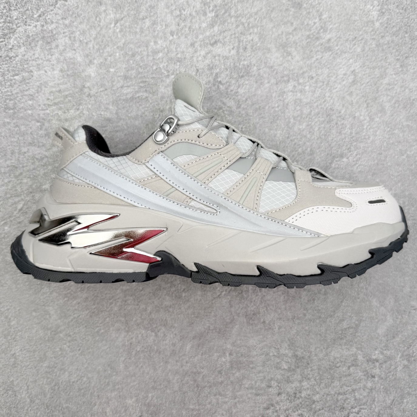 图片[4]-＃纯原福利 FILA 斐乐经典百搭休闲防滑减震耐磨低帮运动鞋 传承了 FILA 的百年基因，融入年轻运动及潮流文化，成为引领变革、创新突破的一代。以“1+N” 的跨界合作模式重现经典的同时创造经典。带来最出其不意的跨界合作惊喜。同时，FILAFUSION把FILA 的 DNA 融入到定制体验里，你可以随心制造厲于你的产品。FILA FUSION 的鞋家族涵盖了老爹鞋、跑步鞋、网球鞋、季节款。风格复古新潮，满足了时尚人士出行及各类运动的搭配需求，成为当下年轻人筷拥的鞋类品牌之一。FILA FUSION 走进年轻人的世界，通过年轻人运动，街舞，滑板，篮球，展现 FILA FUSION 的潮流态度和年轻文化。FILA FUSION 认为末来属于引领变革、创新突破的年轻一代，让我们一起构成 FILA 未来的蓝图吧！尺码：35.5 36 36.5 37.5 38 38.5 39 40-选品中心