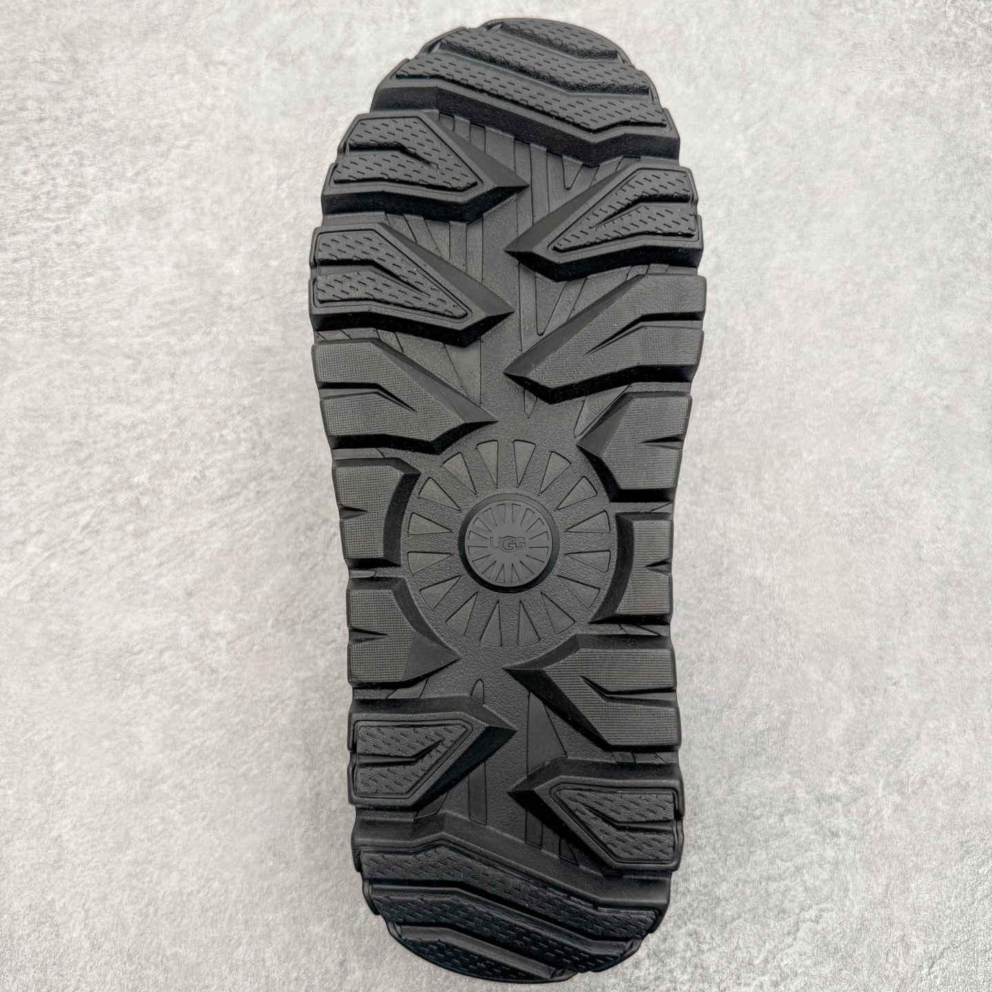 图片[9]-＃SP原厂 UGG 4096 塔斯曼高帮秋冬羊皮毛一体雪地靴 全鞋采用ZP同厂 隆丰A级澳洲进口羊皮毛一体 品牌代工厂生产线 完全遵循ZP工艺流程 代工厂原厂版师 秉承无原鞋不开发选择 注重每一处细节 市面最正版型 TREADLITE\\\”轻翼\\\”科技外底 轻便/耐用/柔韧/桩型【售后郑重承诺】一个月内若出现重大脱胶/断底等质量问题 直接为您换新！尺码：35 36 37 38 39 40 41 42 43-选品中心