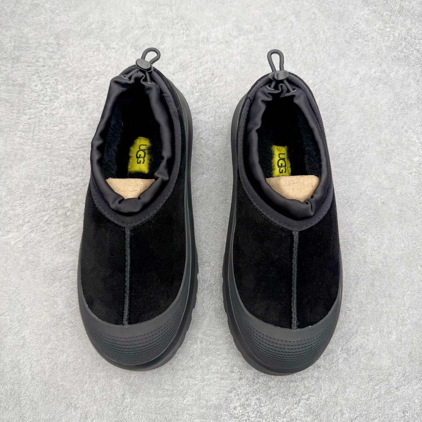 图片[2]-＃SP原厂 UGG 4096 塔斯曼高帮秋冬羊皮毛一体雪地靴 全鞋采用ZP同厂 隆丰A级澳洲进口羊皮毛一体 品牌代工厂生产线 完全遵循ZP工艺流程 代工厂原厂版师 秉承无原鞋不开发选择 注重每一处细节 市面最正版型 TREADLITE\\\”轻翼\\\”科技外底 轻便/耐用/柔韧/桩型【售后郑重承诺】一个月内若出现重大脱胶/断底等质量问题 直接为您换新！尺码：35 36 37 38 39 40 41 42 43-选品中心