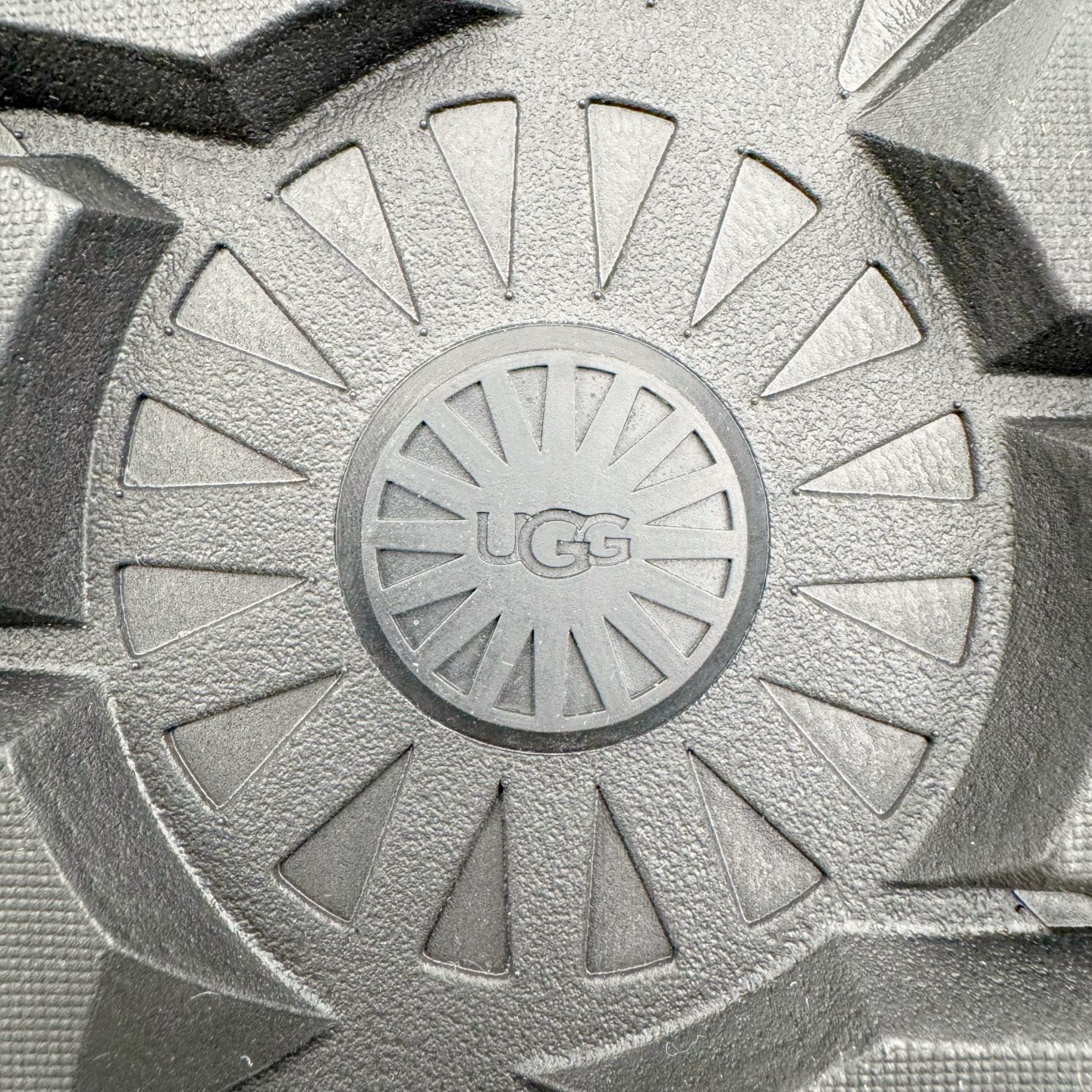 图片[15]-＃SP原厂 UGG 4096 塔斯曼高帮秋冬羊皮毛一体雪地靴 全鞋采用ZP同厂 隆丰A级澳洲进口羊皮毛一体 品牌代工厂生产线 完全遵循ZP工艺流程 代工厂原厂版师 秉承无原鞋不开发选择 注重每一处细节 市面最正版型 TREADLITE\\\”轻翼\\\”科技外底 轻便/耐用/柔韧/桩型【售后郑重承诺】一个月内若出现重大脱胶/断底等质量问题 直接为您换新！尺码：35 36 37 38 39 40 41 42 43-选品中心