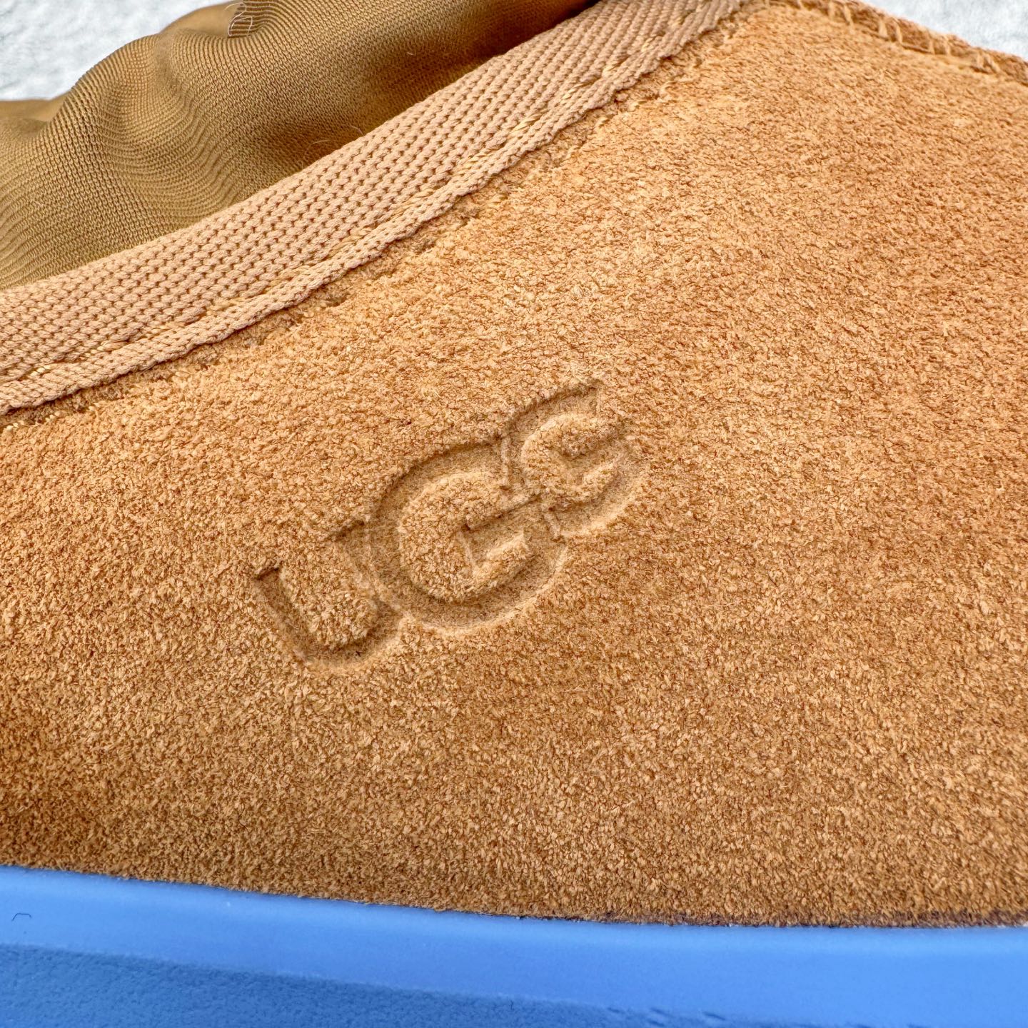 图片[13]-＃SP原厂 UGG 4096 塔斯曼高帮秋冬羊皮毛一体雪地靴 全鞋采用ZP同厂 隆丰A级澳洲进口羊皮毛一体 品牌代工厂生产线 完全遵循ZP工艺流程 代工厂原厂版师 秉承无原鞋不开发选择 注重每一处细节 市面最正版型 TREADLITE\\\”轻翼\\\”科技外底 轻便/耐用/柔韧/桩型【售后郑重承诺】一个月内若出现重大脱胶/断底等质量问题 直接为您换新！尺码：35 36 37 38 39 40 41 42 43-选品中心