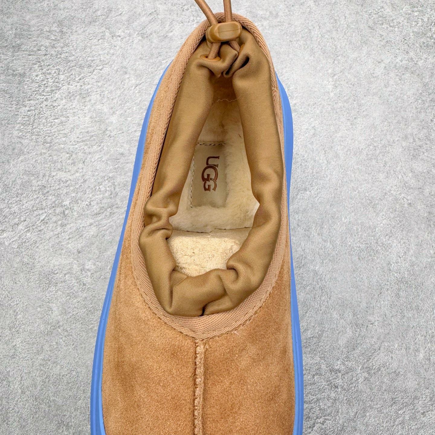 图片[5]-＃SP原厂 UGG 4096 塔斯曼高帮秋冬羊皮毛一体雪地靴 全鞋采用ZP同厂 隆丰A级澳洲进口羊皮毛一体 品牌代工厂生产线 完全遵循ZP工艺流程 代工厂原厂版师 秉承无原鞋不开发选择 注重每一处细节 市面最正版型 TREADLITE\\\”轻翼\\\”科技外底 轻便/耐用/柔韧/桩型【售后郑重承诺】一个月内若出现重大脱胶/断底等质量问题 直接为您换新！尺码：35 36 37 38 39 40 41 42 43-选品中心