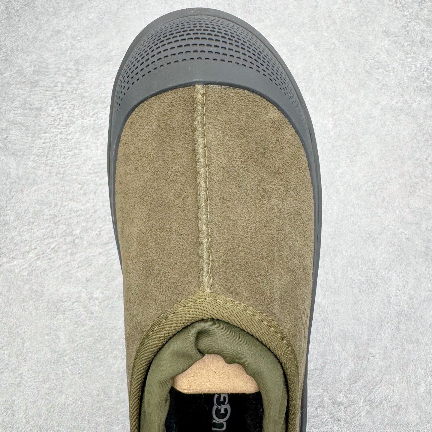 图片[4]-＃SP原厂 UGG 4096 塔斯曼高帮秋冬羊皮毛一体雪地靴 全鞋采用ZP同厂 隆丰A级澳洲进口羊皮毛一体 品牌代工厂生产线 完全遵循ZP工艺流程 代工厂原厂版师 秉承无原鞋不开发选择 注重每一处细节 市面最正版型 TREADLITE\\\”轻翼\\\”科技外底 轻便/耐用/柔韧/桩型【售后郑重承诺】一个月内若出现重大脱胶/断底等质量问题 直接为您换新！尺码：35 36 37 38 39 40 41 42 43-选品中心