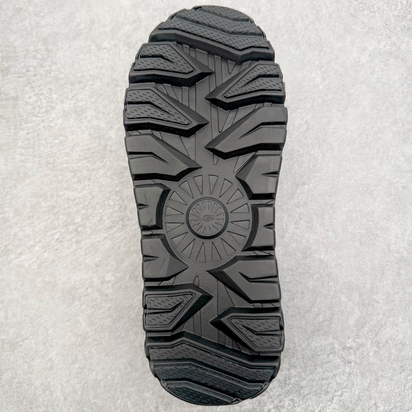 图片[9]-＃SP原厂 UGG 4096 塔斯曼高帮秋冬羊皮毛一体雪地靴 全鞋采用ZP同厂 隆丰A级澳洲进口羊皮毛一体 品牌代工厂生产线 完全遵循ZP工艺流程 代工厂原厂版师 秉承无原鞋不开发选择 注重每一处细节 市面最正版型 TREADLITE\\\”轻翼\\\”科技外底 轻便/耐用/柔韧/桩型【售后郑重承诺】一个月内若出现重大脱胶/断底等质量问题 直接为您换新！尺码：35 36 37 38 39 40 41 42 43-选品中心