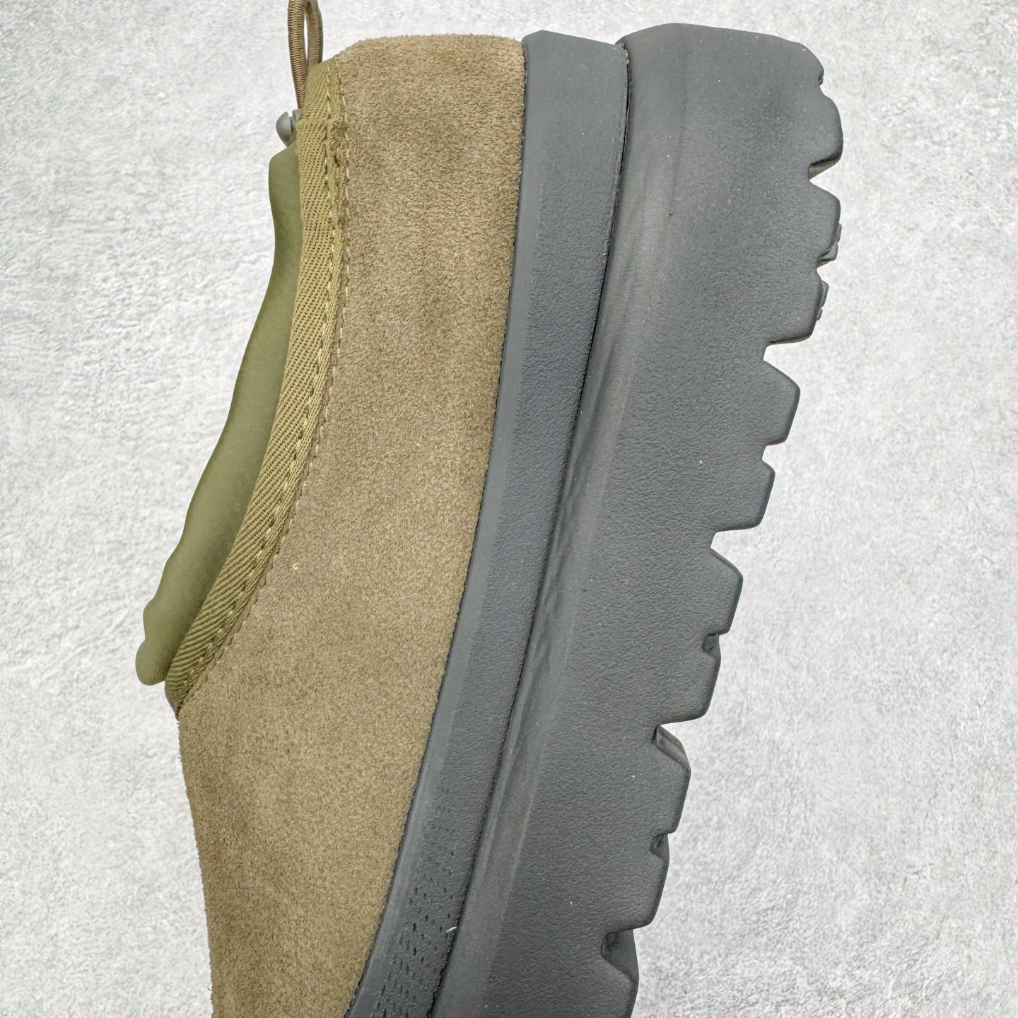 图片[7]-＃SP原厂 UGG 4096 塔斯曼高帮秋冬羊皮毛一体雪地靴 全鞋采用ZP同厂 隆丰A级澳洲进口羊皮毛一体 品牌代工厂生产线 完全遵循ZP工艺流程 代工厂原厂版师 秉承无原鞋不开发选择 注重每一处细节 市面最正版型 TREADLITE\\\”轻翼\\\”科技外底 轻便/耐用/柔韧/桩型【售后郑重承诺】一个月内若出现重大脱胶/断底等质量问题 直接为您换新！尺码：35 36 37 38 39 40 41 42 43-选品中心