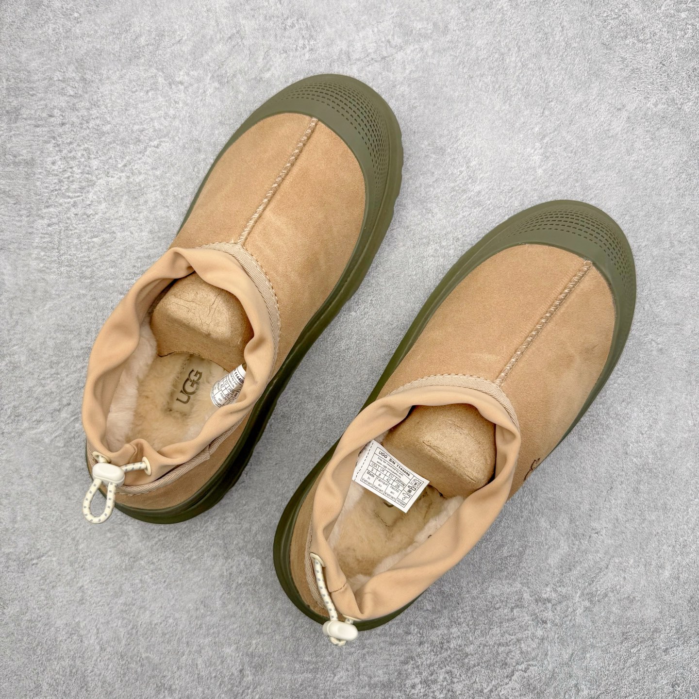 图片[3]-＃SP原厂 UGG 4096 塔斯曼高帮秋冬羊皮毛一体雪地靴 全鞋采用ZP同厂 隆丰A级澳洲进口羊皮毛一体 品牌代工厂生产线 完全遵循ZP工艺流程 代工厂原厂版师 秉承无原鞋不开发选择 注重每一处细节 市面最正版型 TREADLITE\\\”轻翼\\\”科技外底 轻便/耐用/柔韧/桩型【售后郑重承诺】一个月内若出现重大脱胶/断底等质量问题 直接为您换新！尺码：35 36 37 38 39 40 41 42 43-选品中心