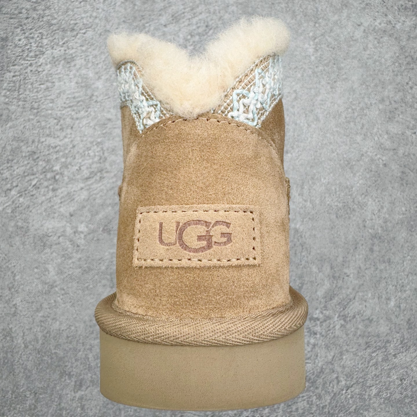 图片[8]-＃SP原厂 UGG 4496 秋冬羊皮毛一体雪地靴 全鞋采用ZP同厂 隆丰A级澳洲进口羊皮毛一体 品牌代工厂生产线 完全遵循ZP工艺流程 代工厂原厂版师 秉承无原鞋不开发选择 注重每一处细节 市面最正版型 TREADLITE\\\”轻翼\\\”科技外底 轻便/耐用/柔韧/桩型【售后郑重承诺】一个月内若出现重大脱胶/断底等质量问题 直接为您换新！尺码：35 36 37 38 39 40-选品中心