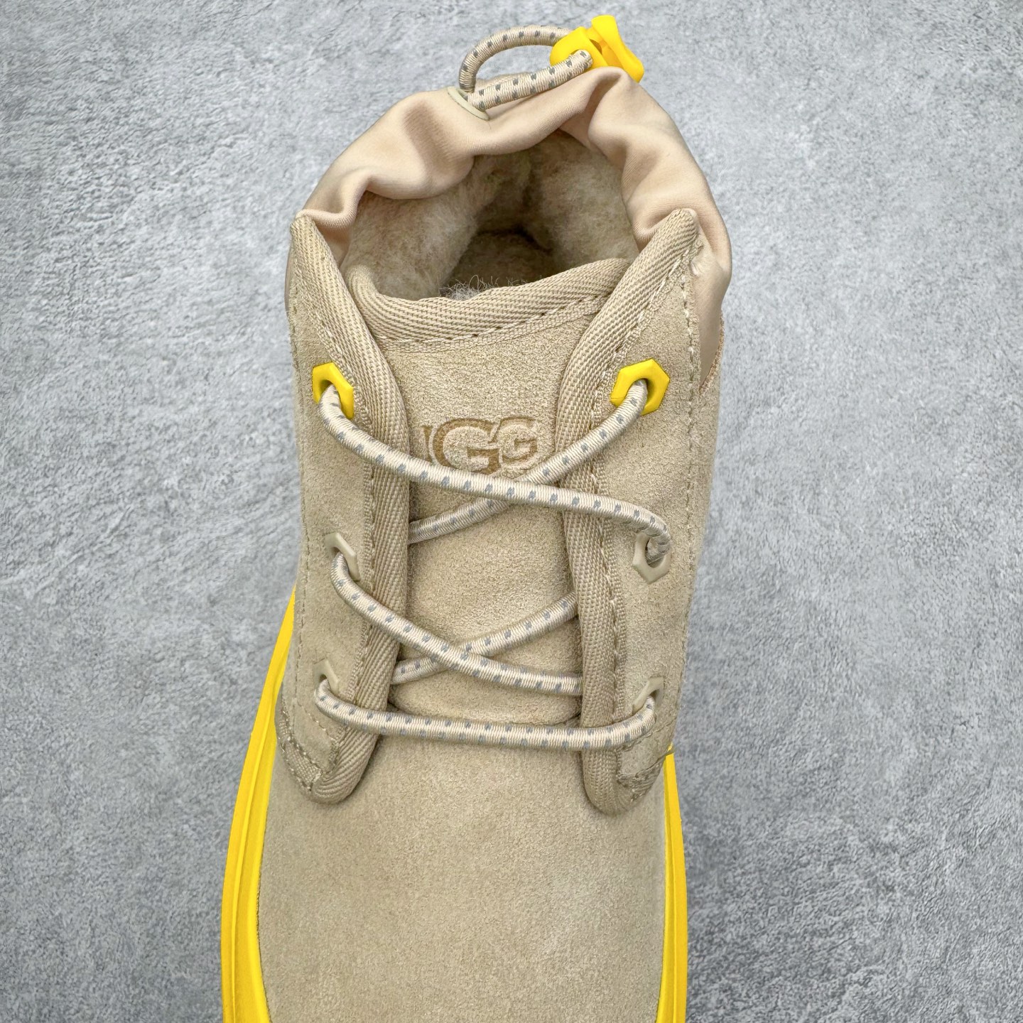 图片[5]-＃SP原厂 UGG 3991 塔斯曼高帮秋冬羊皮毛一体雪地靴 全鞋采用ZP同厂 隆丰A级澳洲进口羊皮毛一体 品牌代工厂生产线 完全遵循ZP工艺流程 代工厂原厂版师 秉承无原鞋不开发选择 注重每一处细节 市面最正版型 TREADLITE\\\”轻翼\\\”科技外底 轻便/耐用/柔韧/桩型【售后郑重承诺】一个月内若出现重大脱胶/断底等质量问题 直接为您换新！尺码：35 36 37 38 39 40 41 42 43-选品中心