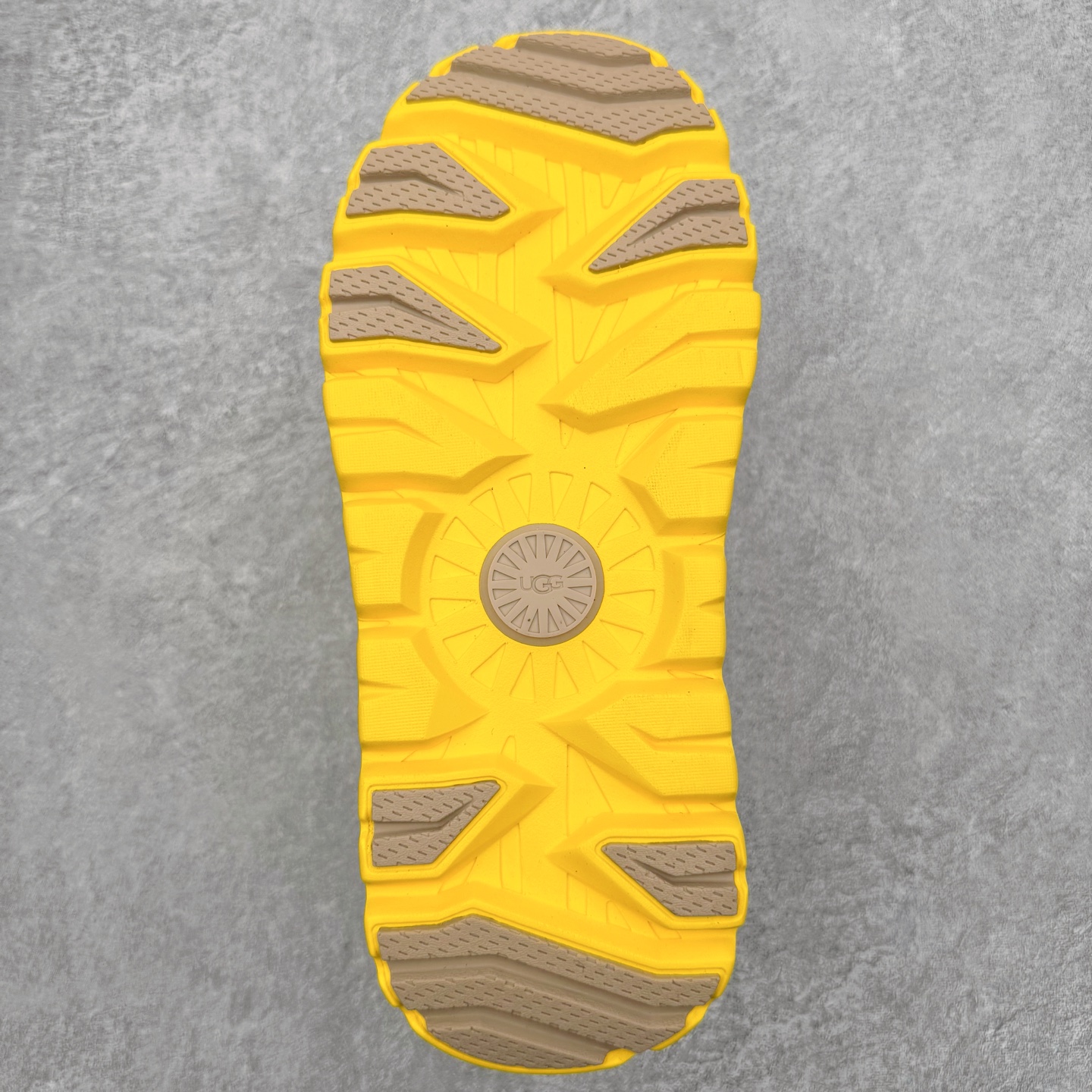 图片[9]-＃SP原厂 UGG 3991 塔斯曼高帮秋冬羊皮毛一体雪地靴 全鞋采用ZP同厂 隆丰A级澳洲进口羊皮毛一体 品牌代工厂生产线 完全遵循ZP工艺流程 代工厂原厂版师 秉承无原鞋不开发选择 注重每一处细节 市面最正版型 TREADLITE\\\”轻翼\\\”科技外底 轻便/耐用/柔韧/桩型【售后郑重承诺】一个月内若出现重大脱胶/断底等质量问题 直接为您换新！尺码：35 36 37 38 39 40 41 42 43-选品中心