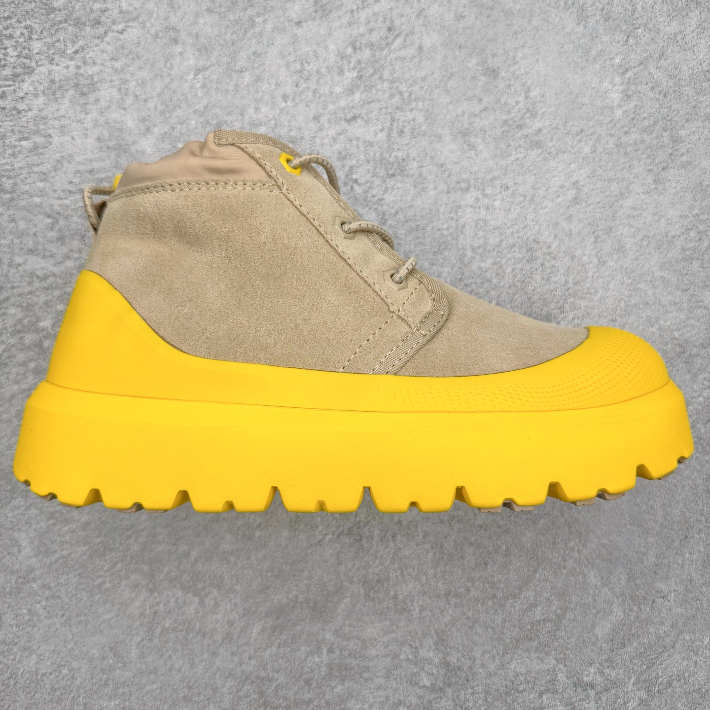 ＃SP原厂 UGG 3991 塔斯曼高帮秋冬羊皮毛一体雪地靴 全鞋采用ZP同厂 隆丰A级澳洲进口羊皮毛一体 品牌代工厂生产线 完全遵循ZP工艺流程 代工厂原厂版师 秉承无原鞋不开发选择 注重每一处细节 市面最正版型 TREADLITE\\\”轻翼\\\”科技外底 轻便/耐用/柔韧/桩型【售后郑重承诺】一个月内若出现重大脱胶/断底等质量问题 直接为您换新！尺码：35 36 37 38 39 40 41 42 43-选品中心