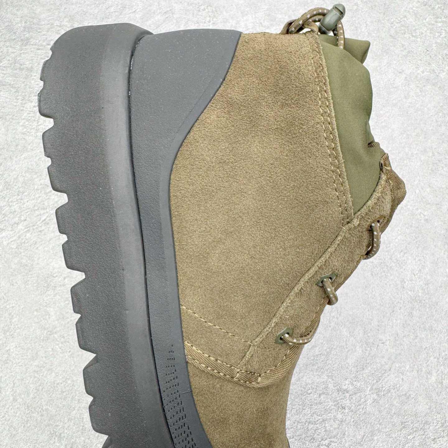 图片[6]-＃SP原厂 UGG 3991 塔斯曼高帮秋冬羊皮毛一体雪地靴 全鞋采用ZP同厂 隆丰A级澳洲进口羊皮毛一体 品牌代工厂生产线 完全遵循ZP工艺流程 代工厂原厂版师 秉承无原鞋不开发选择 注重每一处细节 市面最正版型 TREADLITE\\\”轻翼\\\”科技外底 轻便/耐用/柔韧/桩型【售后郑重承诺】一个月内若出现重大脱胶/断底等质量问题 直接为您换新！尺码：35 36 37 38 39 40 41 42 43-选品中心