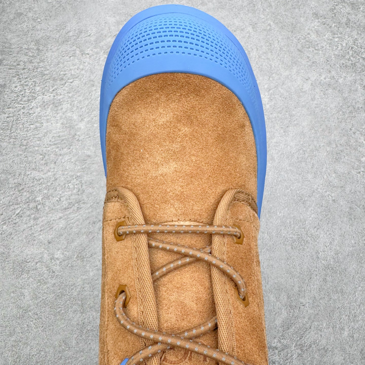 图片[4]-＃SP原厂 UGG 3991 塔斯曼高帮秋冬羊皮毛一体雪地靴 全鞋采用ZP同厂 隆丰A级澳洲进口羊皮毛一体 品牌代工厂生产线 完全遵循ZP工艺流程 代工厂原厂版师 秉承无原鞋不开发选择 注重每一处细节 市面最正版型 TREADLITE\\\”轻翼\\\”科技外底 轻便/耐用/柔韧/桩型【售后郑重承诺】一个月内若出现重大脱胶/断底等质量问题 直接为您换新！尺码：35 36 37 38 39 40 41 42 43-选品中心