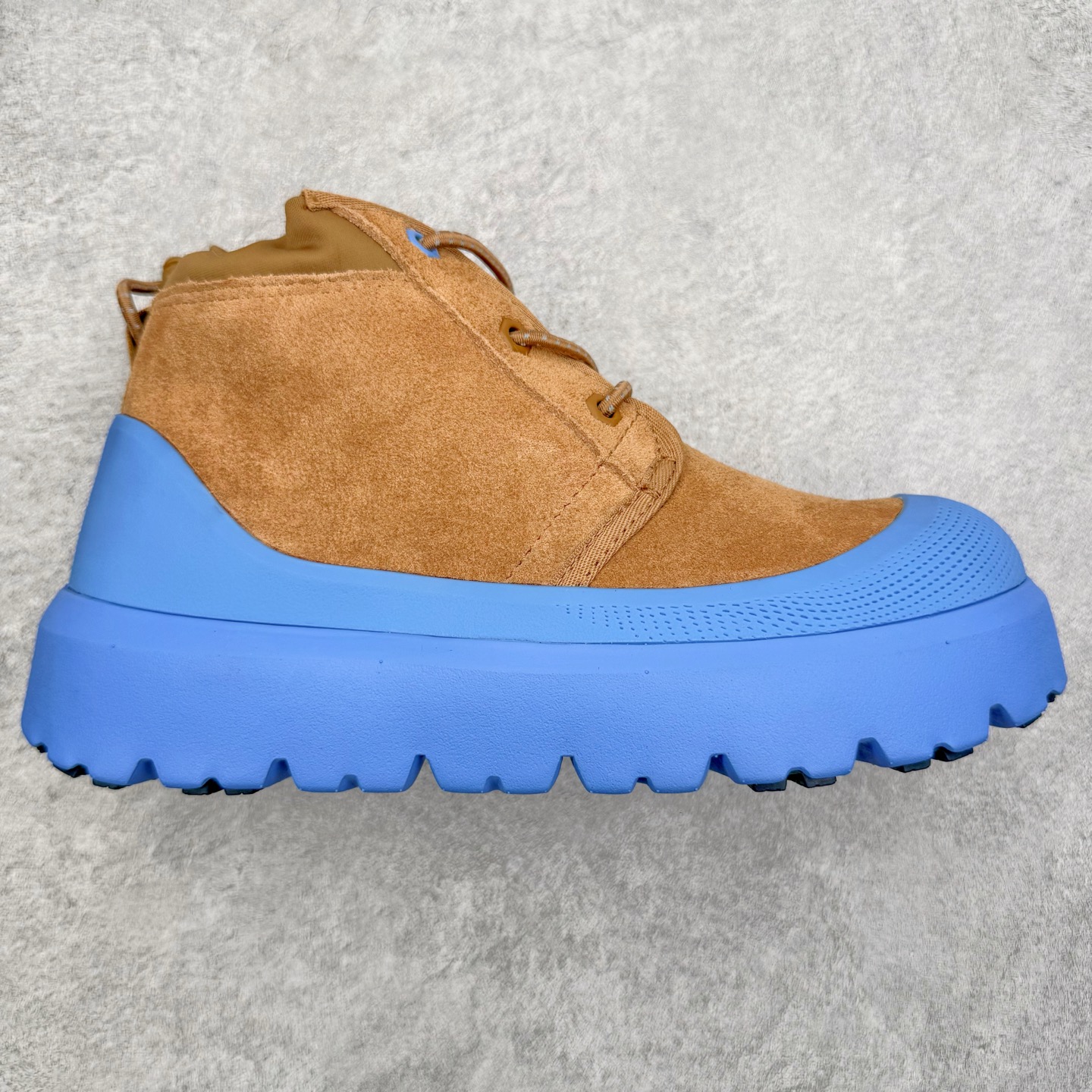 ＃SP原厂 UGG 3991 塔斯曼高帮秋冬羊皮毛一体雪地靴 全鞋采用ZP同厂 隆丰A级澳洲进口羊皮毛一体 品牌代工厂生产线 完全遵循ZP工艺流程 代工厂原厂版师 秉承无原鞋不开发选择 注重每一处细节 市面最正版型 TREADLITE\\\”轻翼\\\”科技外底 轻便/耐用/柔韧/桩型【售后郑重承诺】一个月内若出现重大脱胶/断底等质量问题 直接为您换新！尺码：35 36 37 38 39 40 41 42 43-选品中心