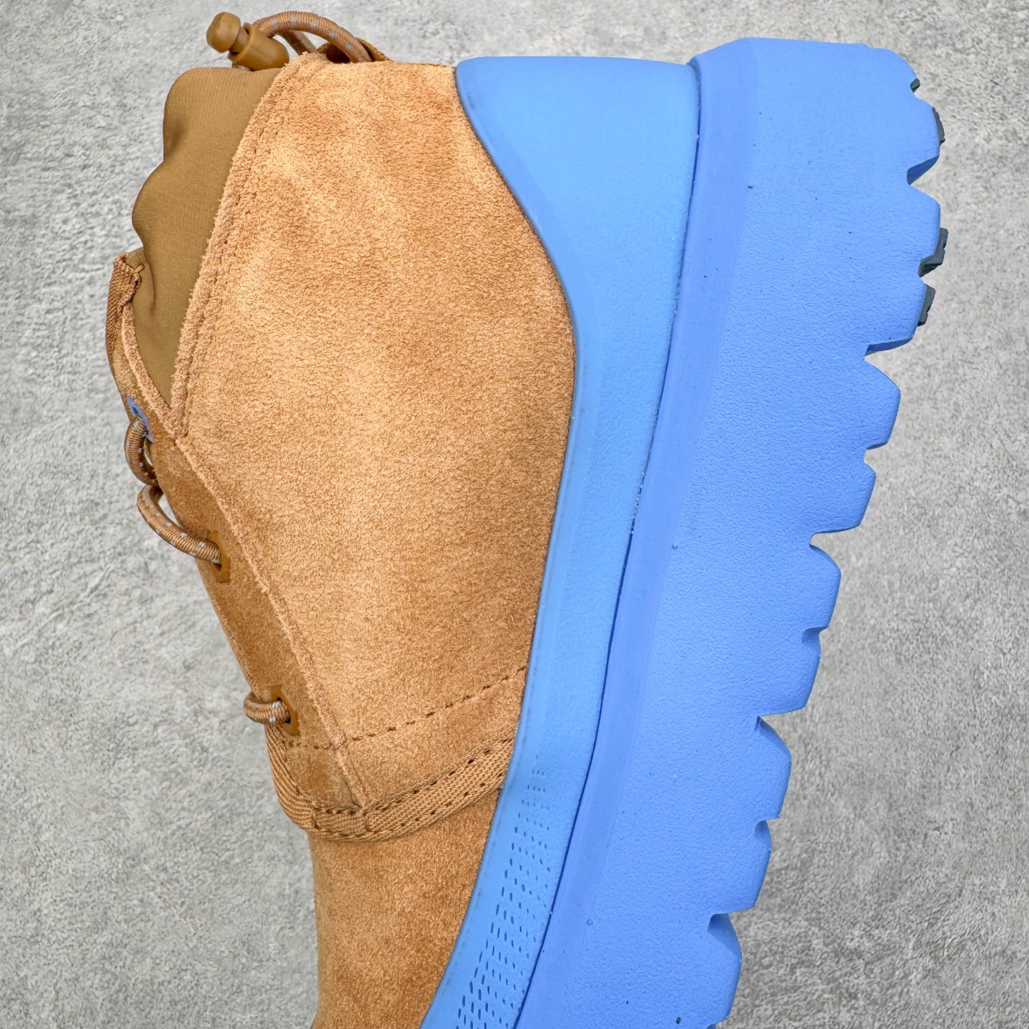 图片[7]-＃SP原厂 UGG 3991 塔斯曼高帮秋冬羊皮毛一体雪地靴 全鞋采用ZP同厂 隆丰A级澳洲进口羊皮毛一体 品牌代工厂生产线 完全遵循ZP工艺流程 代工厂原厂版师 秉承无原鞋不开发选择 注重每一处细节 市面最正版型 TREADLITE\\\”轻翼\\\”科技外底 轻便/耐用/柔韧/桩型【售后郑重承诺】一个月内若出现重大脱胶/断底等质量问题 直接为您换新！尺码：35 36 37 38 39 40 41 42 43-选品中心