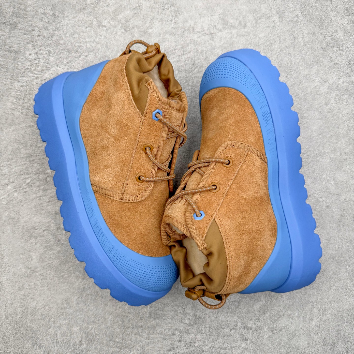 图片[3]-＃SP原厂 UGG 3991 塔斯曼高帮秋冬羊皮毛一体雪地靴 全鞋采用ZP同厂 隆丰A级澳洲进口羊皮毛一体 品牌代工厂生产线 完全遵循ZP工艺流程 代工厂原厂版师 秉承无原鞋不开发选择 注重每一处细节 市面最正版型 TREADLITE\\\”轻翼\\\”科技外底 轻便/耐用/柔韧/桩型【售后郑重承诺】一个月内若出现重大脱胶/断底等质量问题 直接为您换新！尺码：35 36 37 38 39 40 41 42 43-选品中心